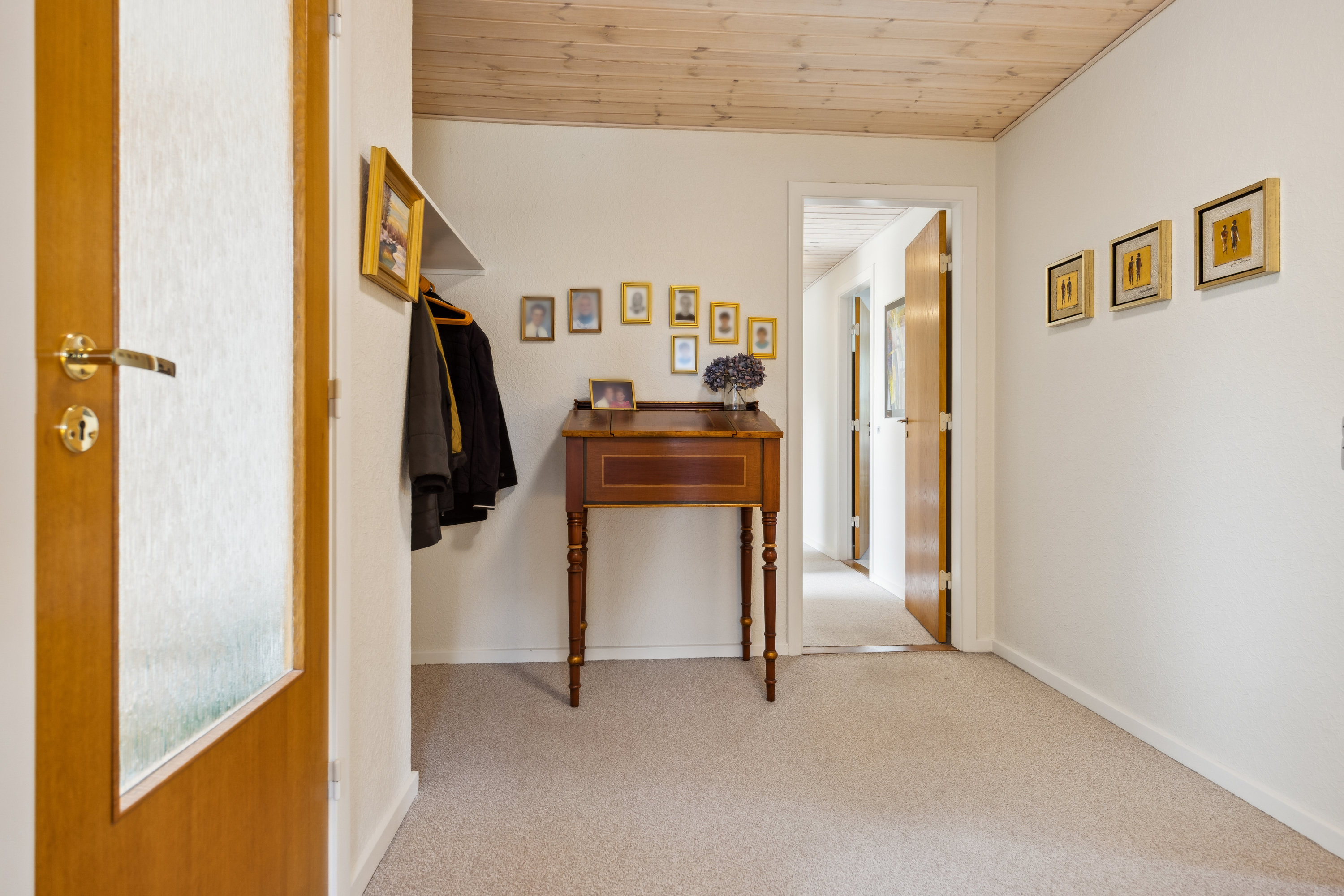 Fremhævet entré billede i fuldskærmstilstand. Billede af Østervang 23, 9362 Gandrup