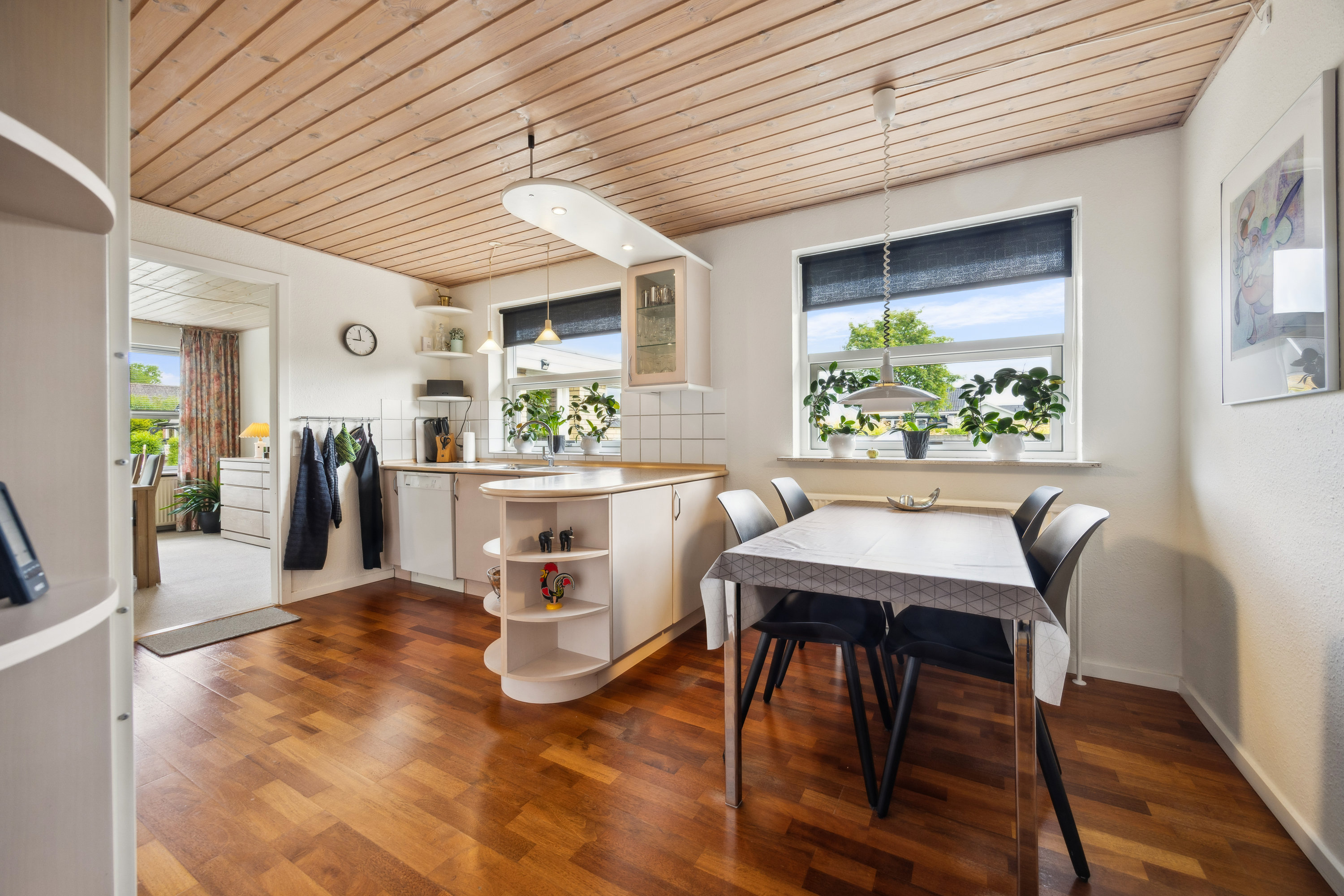 Fremhævet stue billede i fuldskærmstilstand. Billede af Østervang 23, 9362 Gandrup