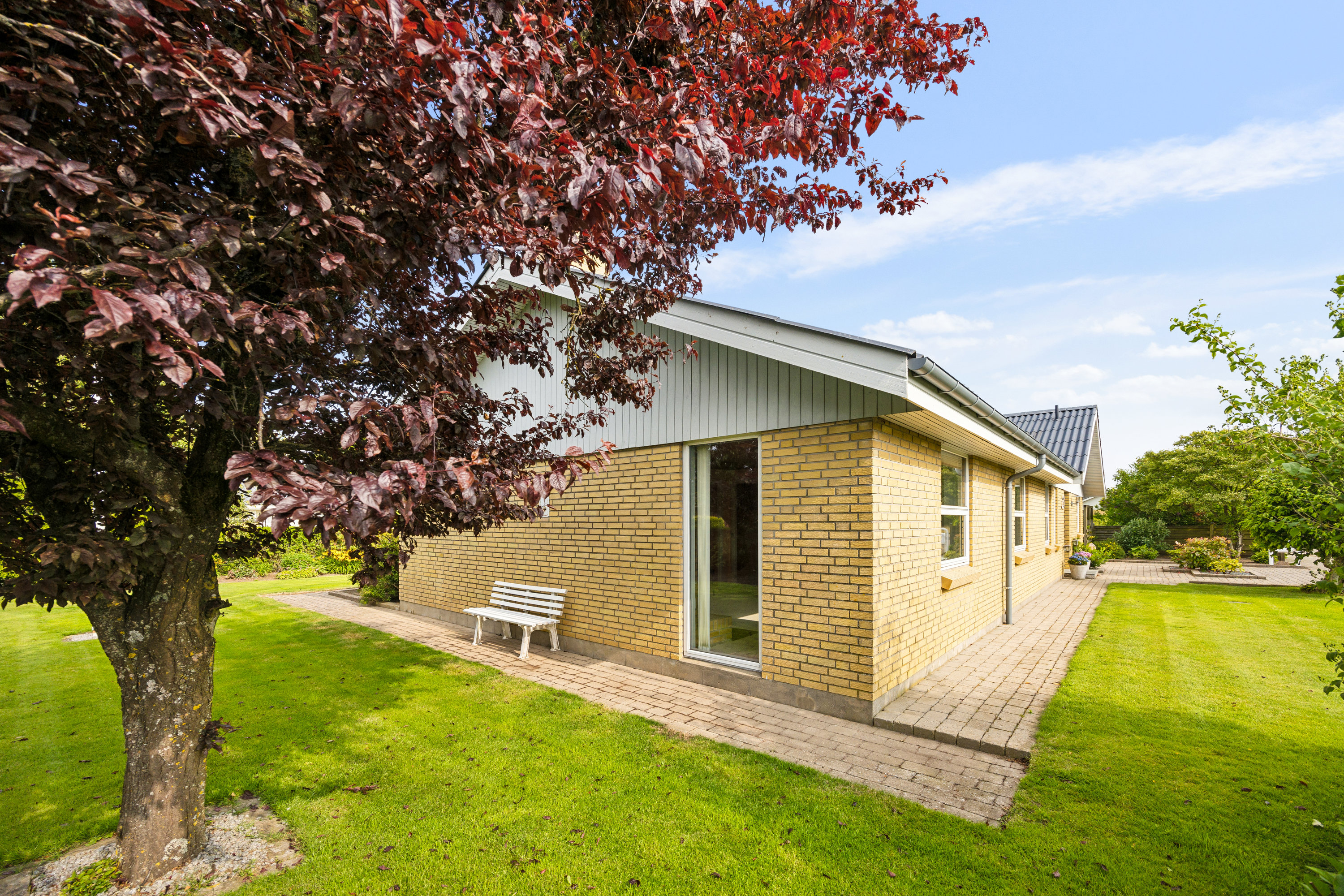 Fremhævet ejendom 1 billede i fuldskærmstilstand. Billede af Østervang 23, 9362 Gandrup