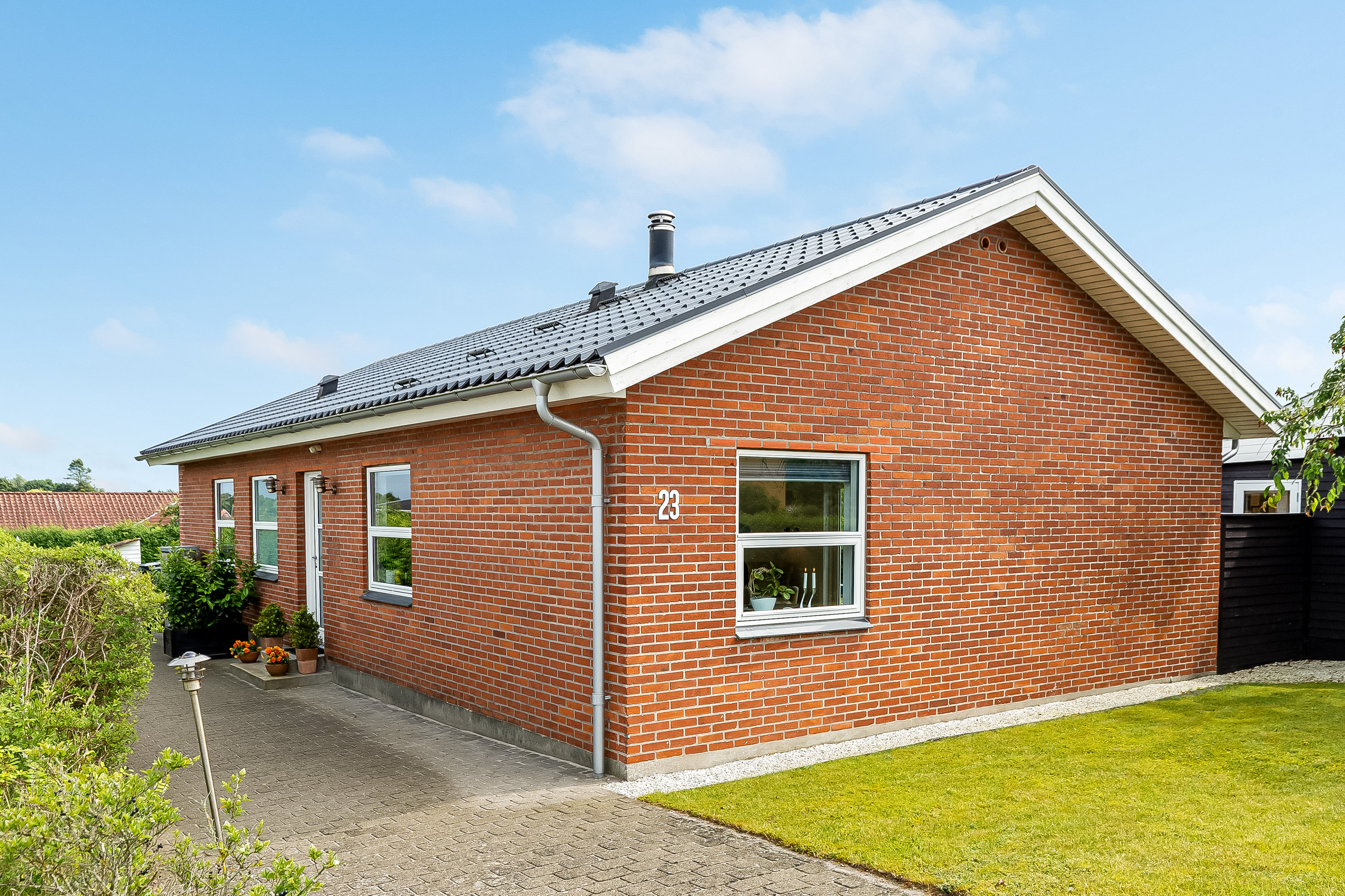 Fremhævet ejendommen billede i fuldskærmstilstand. Billede af Blochsvej 23, 6000 Kolding