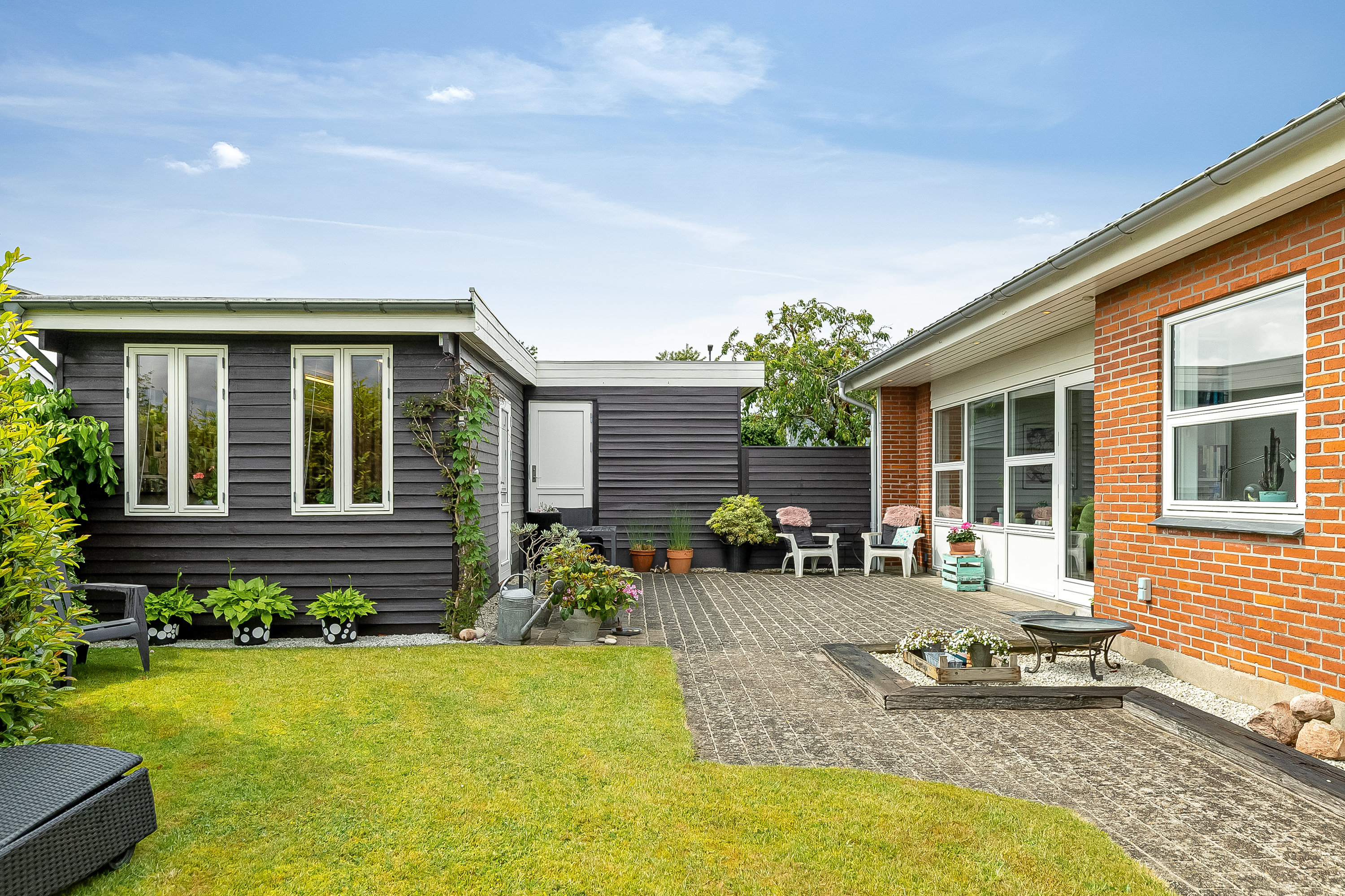 Fremhævet terrasse billede i fuldskærmstilstand. Billede af Blochsvej 23, 6000 Kolding