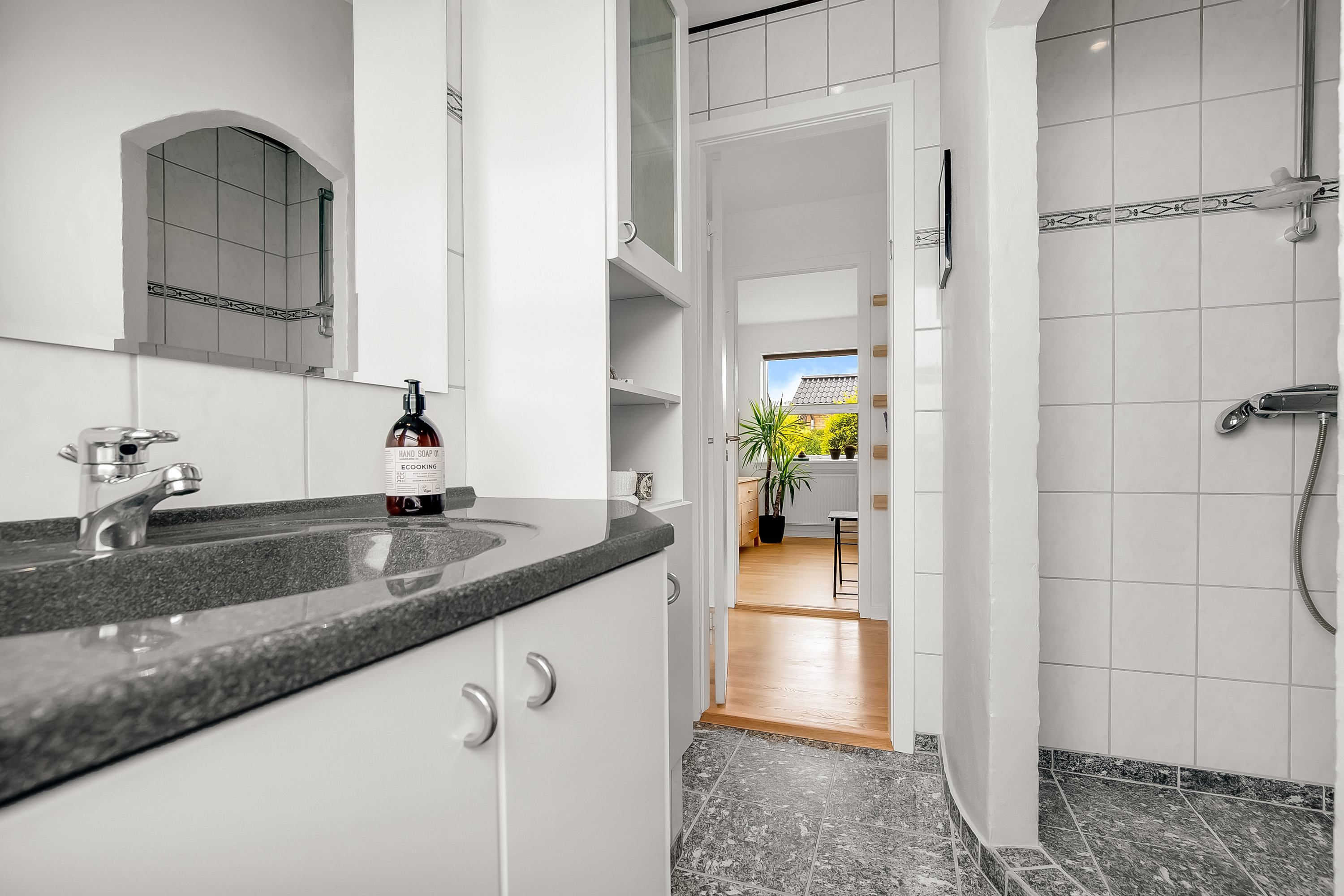 Fremhævet badeværelse billede i fuldskærmstilstand. Billede af Blochsvej 23, 6000 Kolding