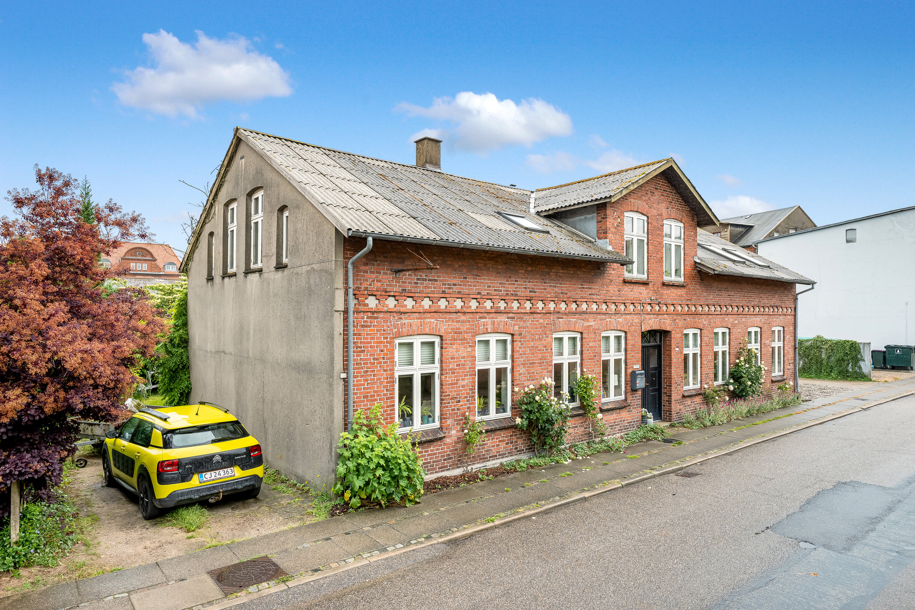 Fremhævet facade billede i fuldskærmstilstand. Billede af Markgade 1, 6270 Tønder