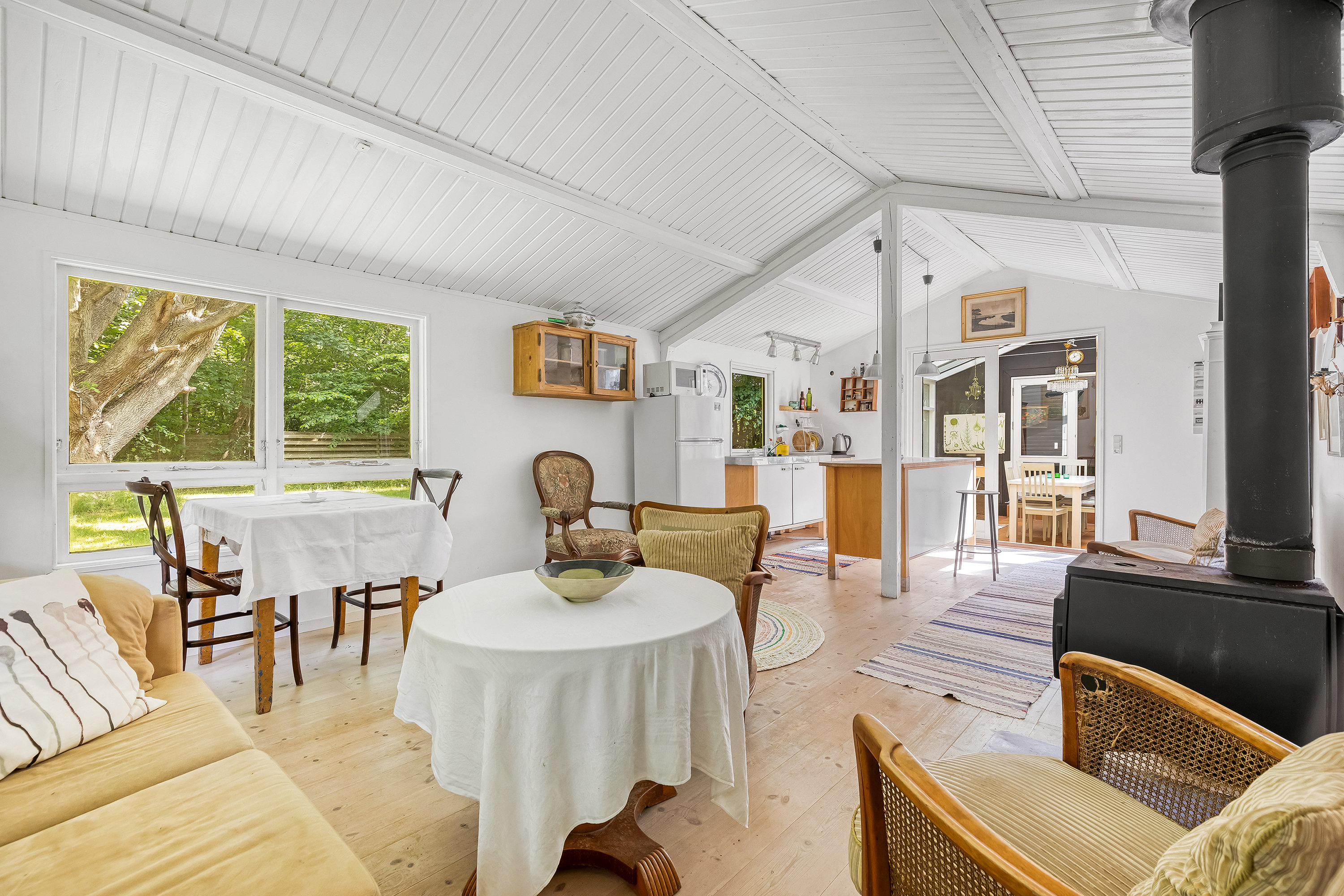 Fremhævet stue billede i fuldskærmstilstand. Billede af Rørkæret 9, Rågeleje, 3210 Vejby