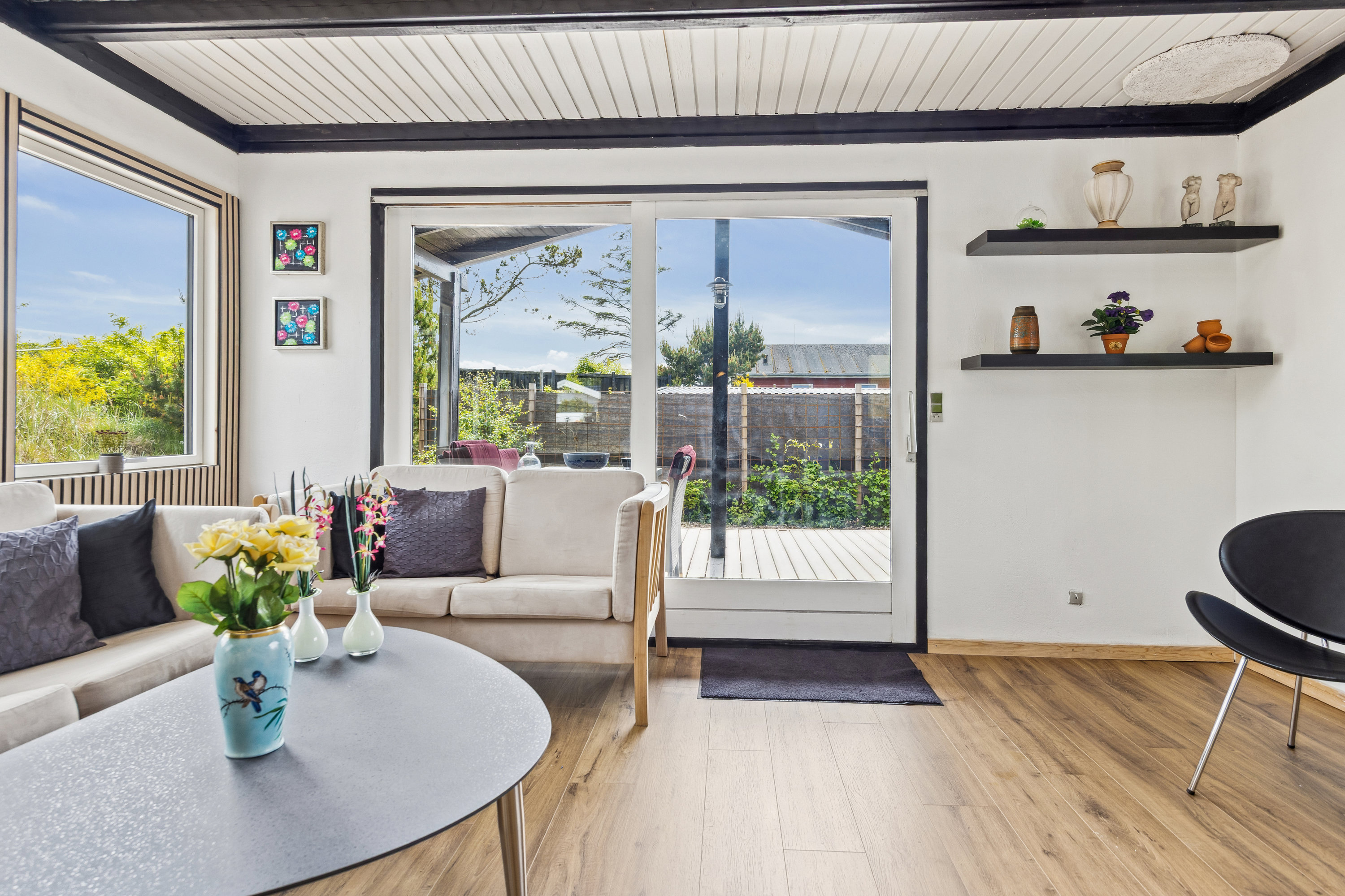 Fremhævet stue billede i fuldskærmstilstand. Billede af Tranebærvej 26, Hune, 9492 Blokhus