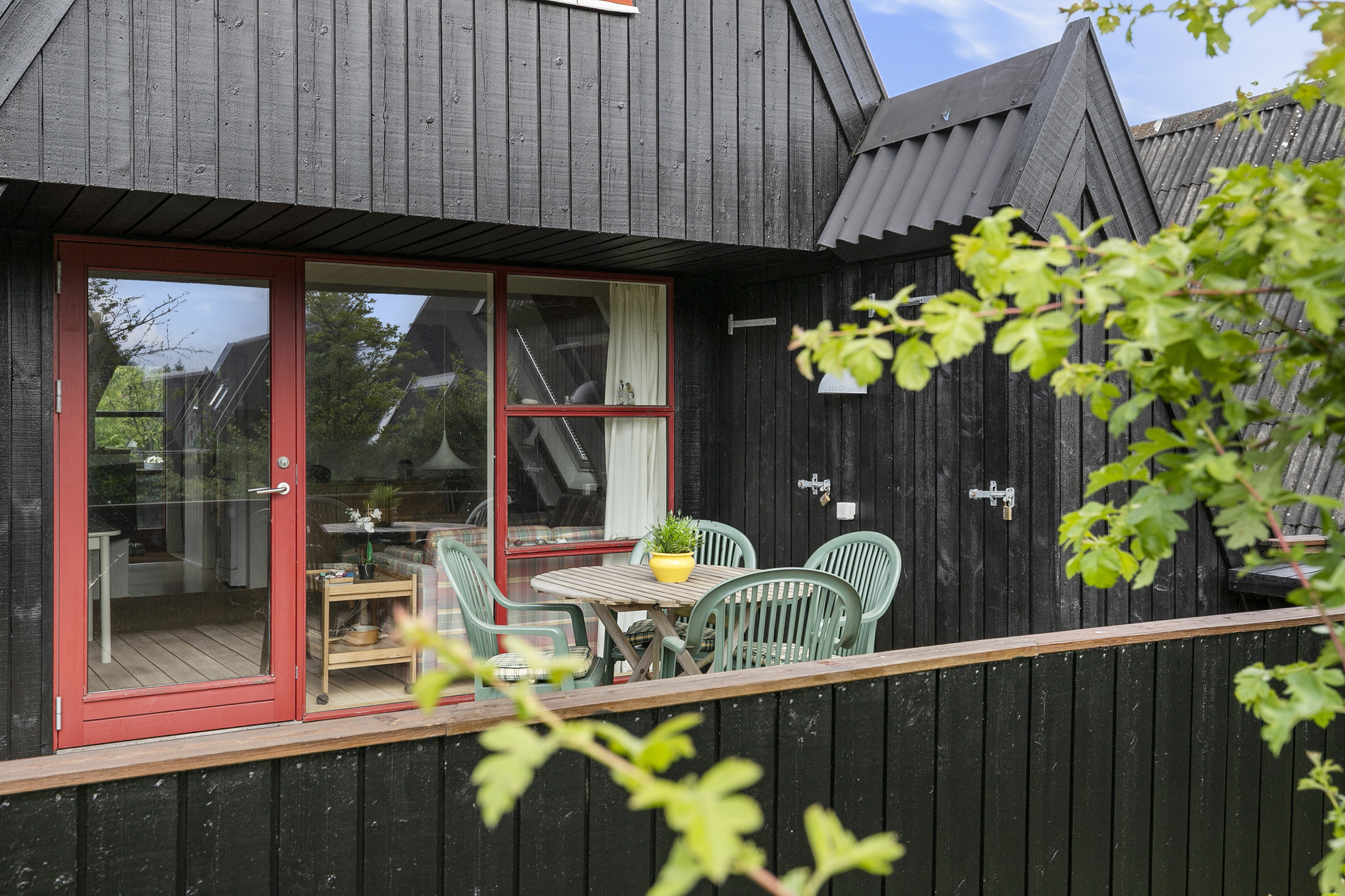 Fremhævet terrasse billede i fuldskærmstilstand. Billede af Golfsvinget 212, Gatten, 9640 Farsø