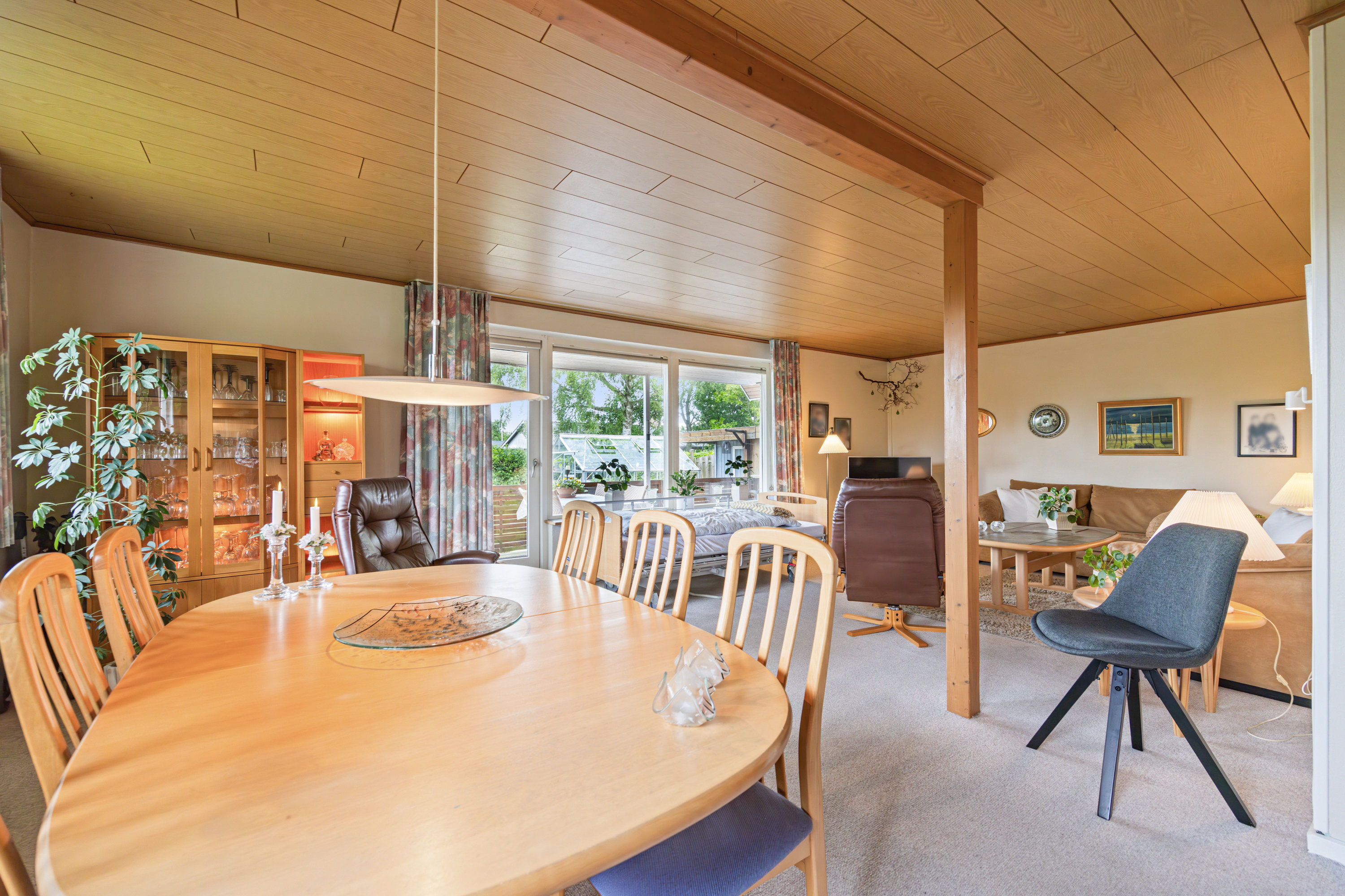 Fremhævet spisestue billede i fuldskærmstilstand. Billede af Tornlodden 20, 9490 Pandrup