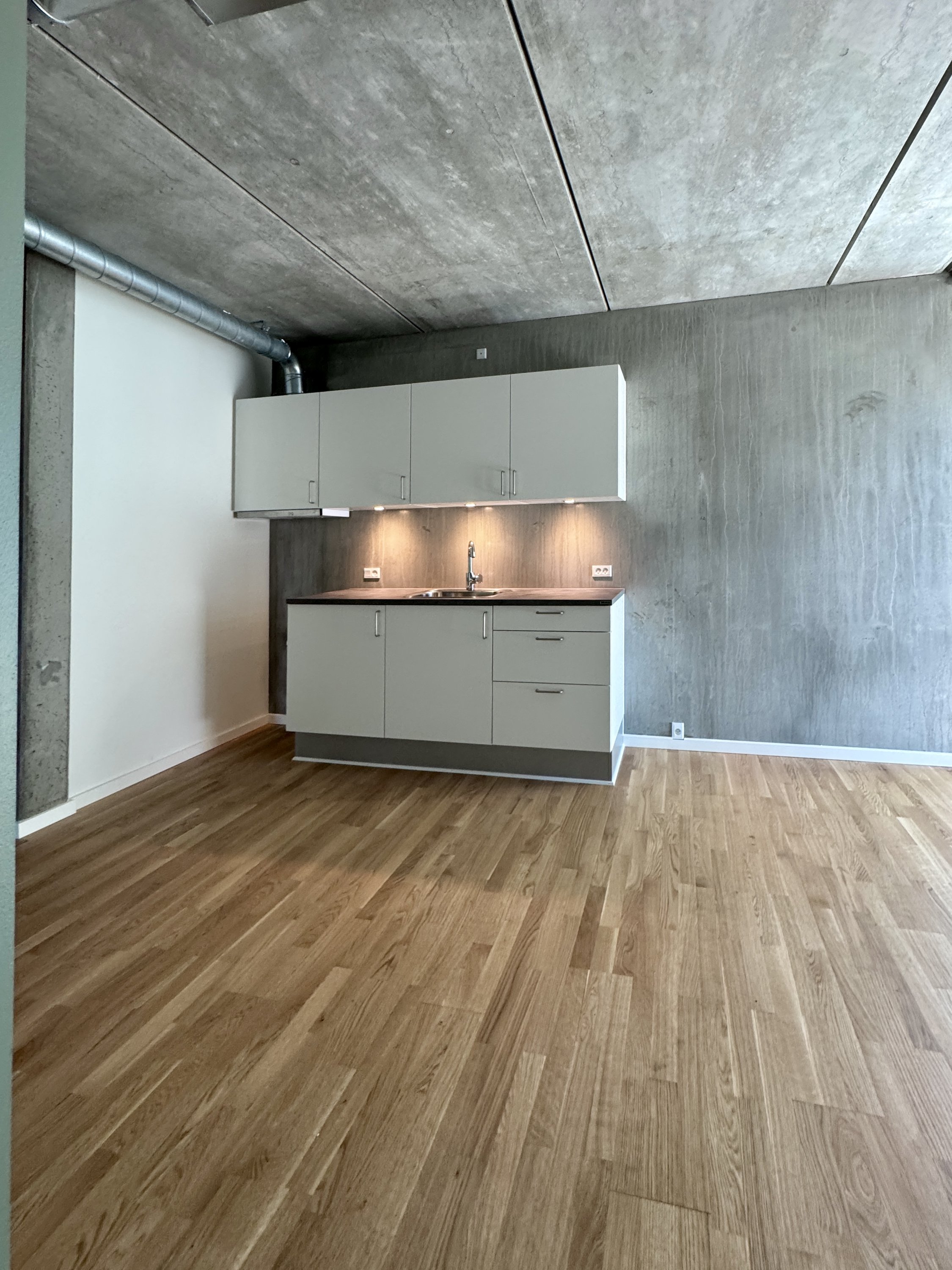 Fremhævet  billede i fuldskærmstilstand. Billede af Enggade 2C, 3. tv., 5000 Odense C