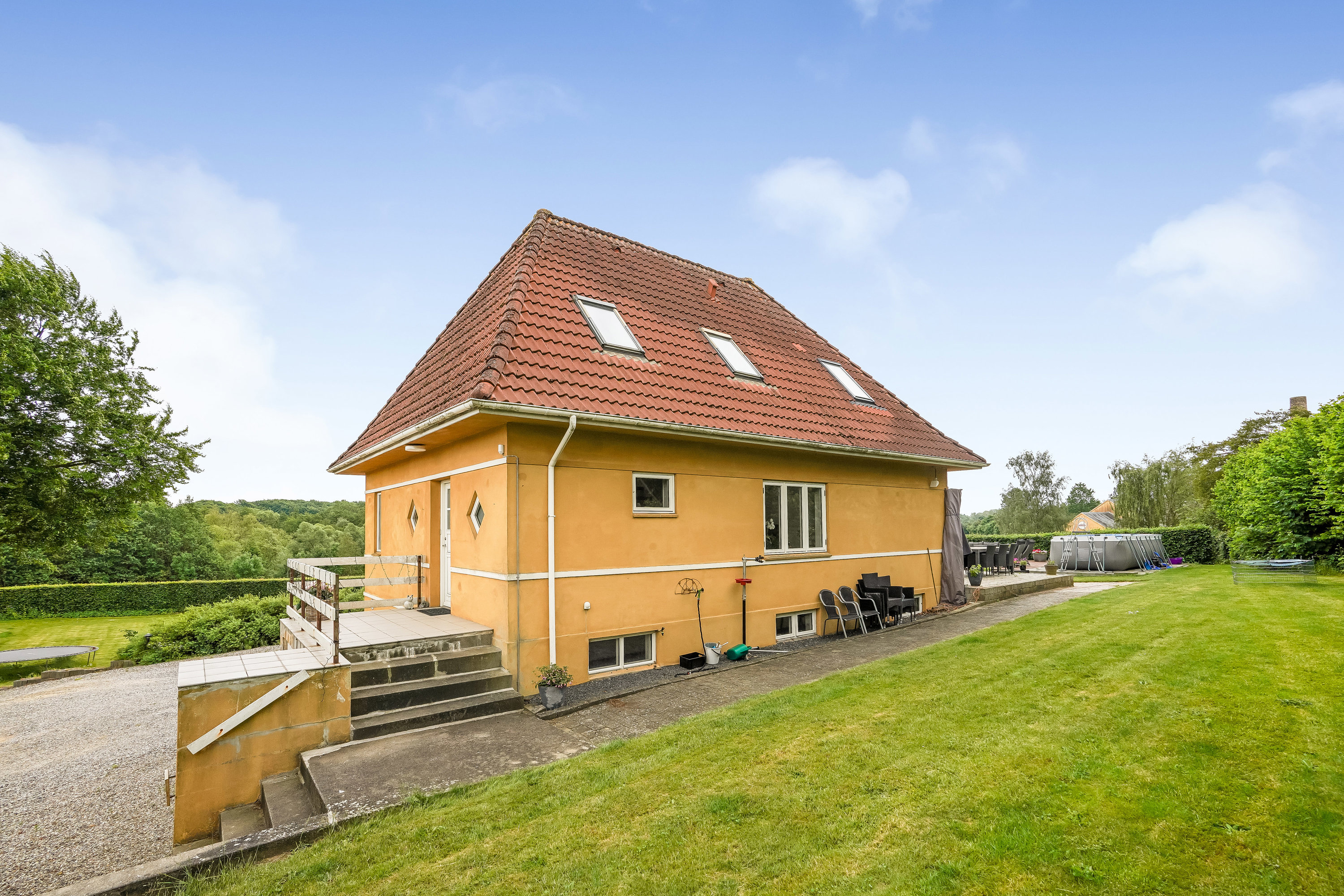 Fremhævet ejendommen billede i fuldskærmstilstand. Billede af Rugårdsvej 955, Skovsgårde, 5471 Søndersø