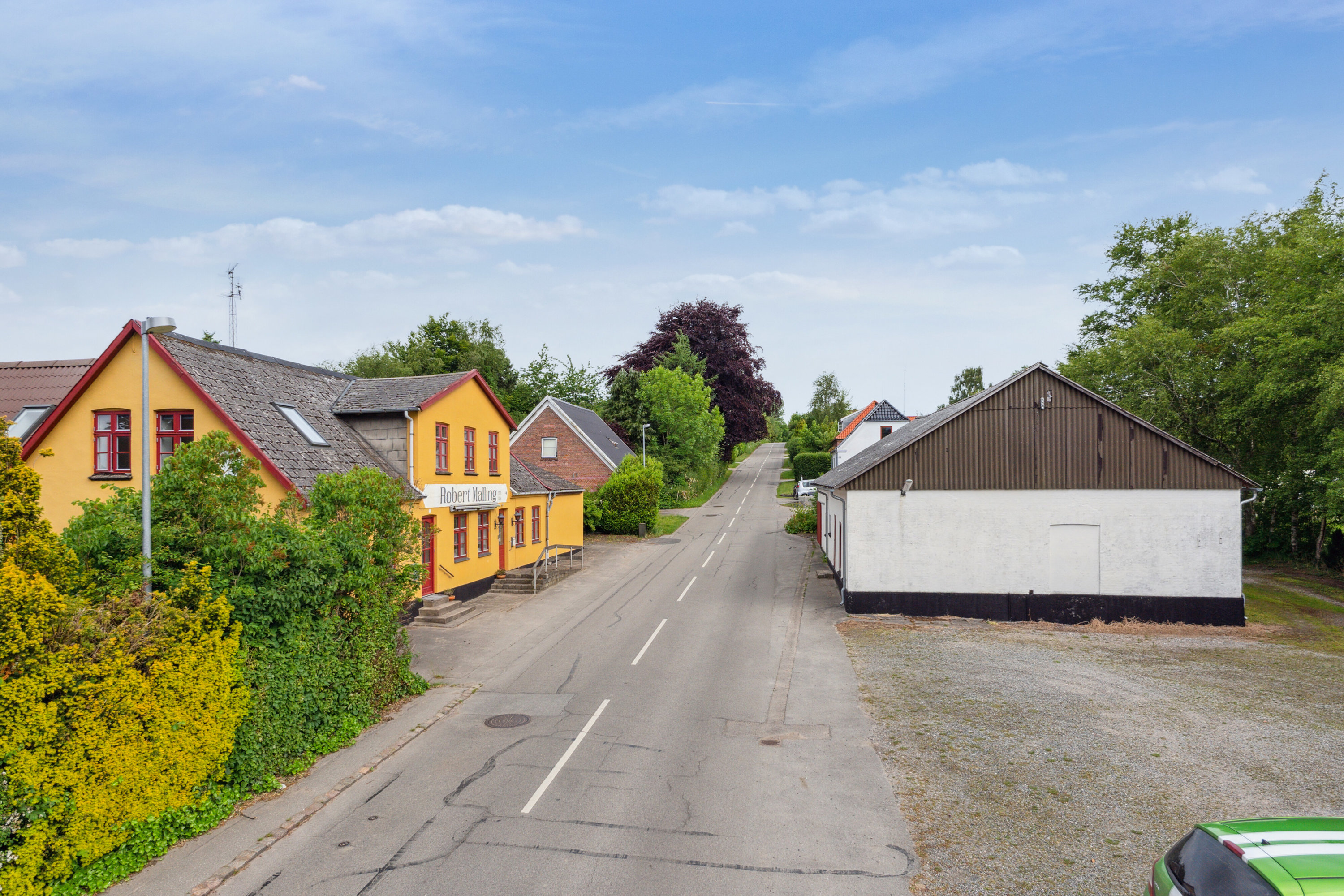 Fremhævet set fra vejen billede i fuldskærmstilstand. Billede af Kildebakken 29, Everdrup, 4733 Tappernøje