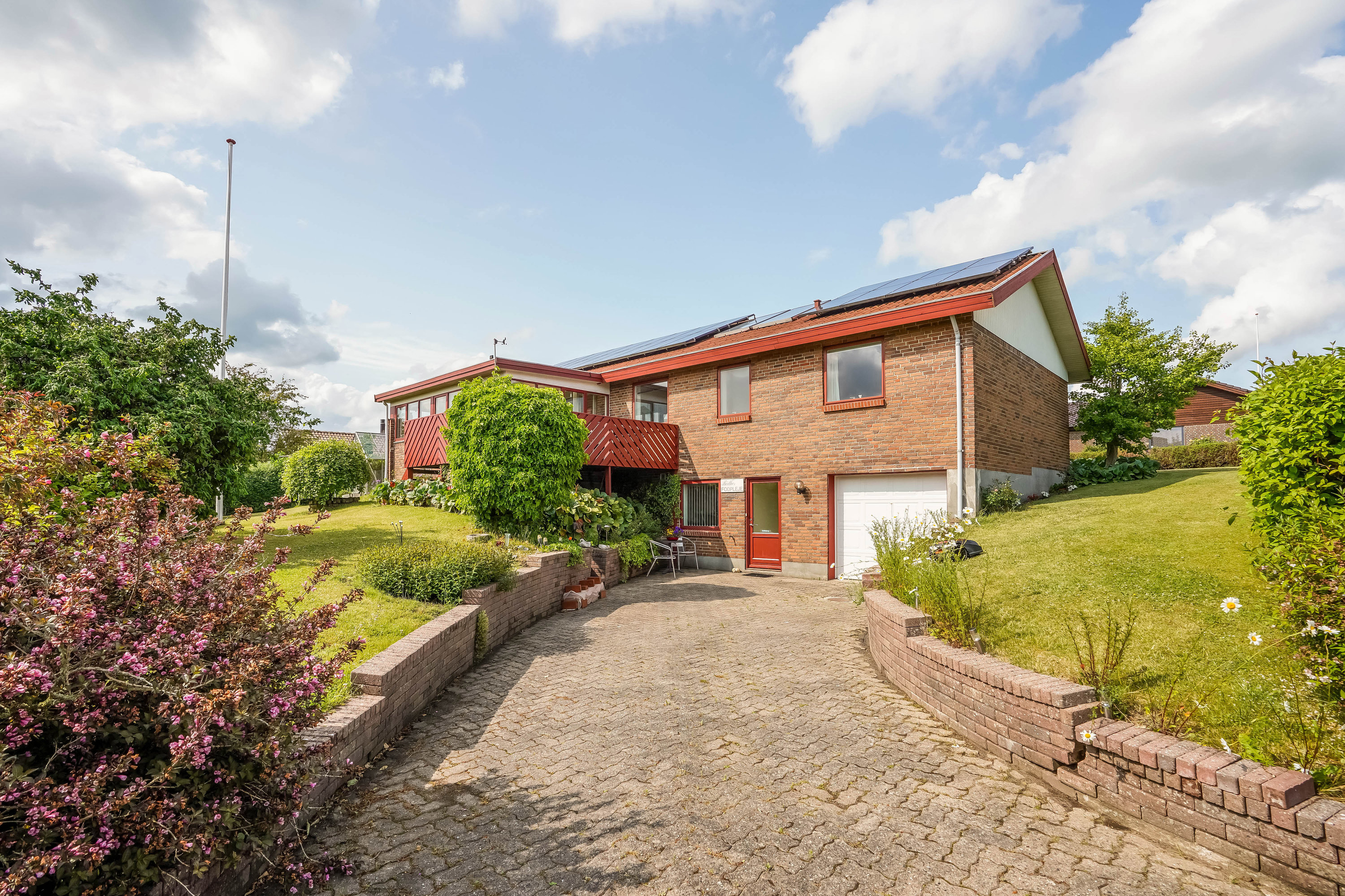 Miniaturebillede 2: ejendommen. Billede af Åbrinken 15, Dortheasminde, 7171 Uldum