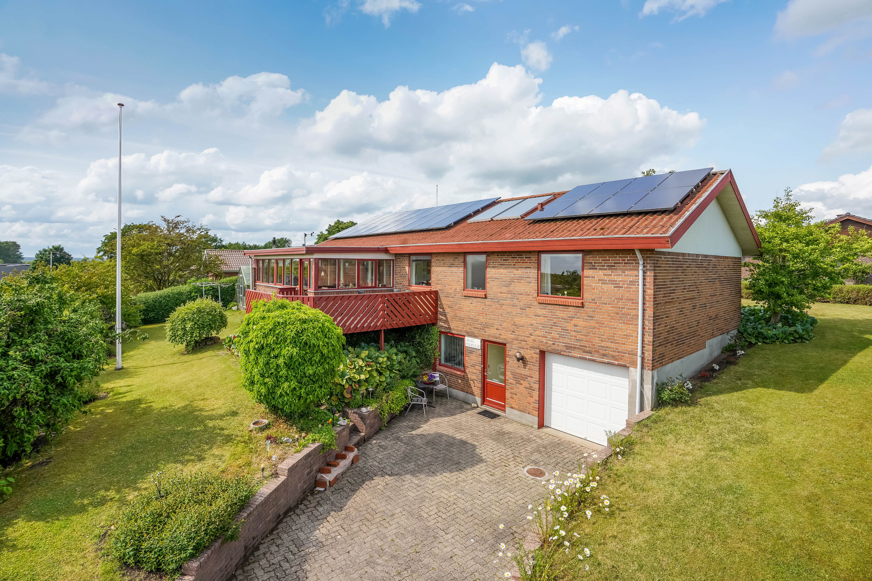 Fremhævet ejendommen billede i fuldskærmstilstand. Billede af Åbrinken 15, Dortheasminde, 7171 Uldum