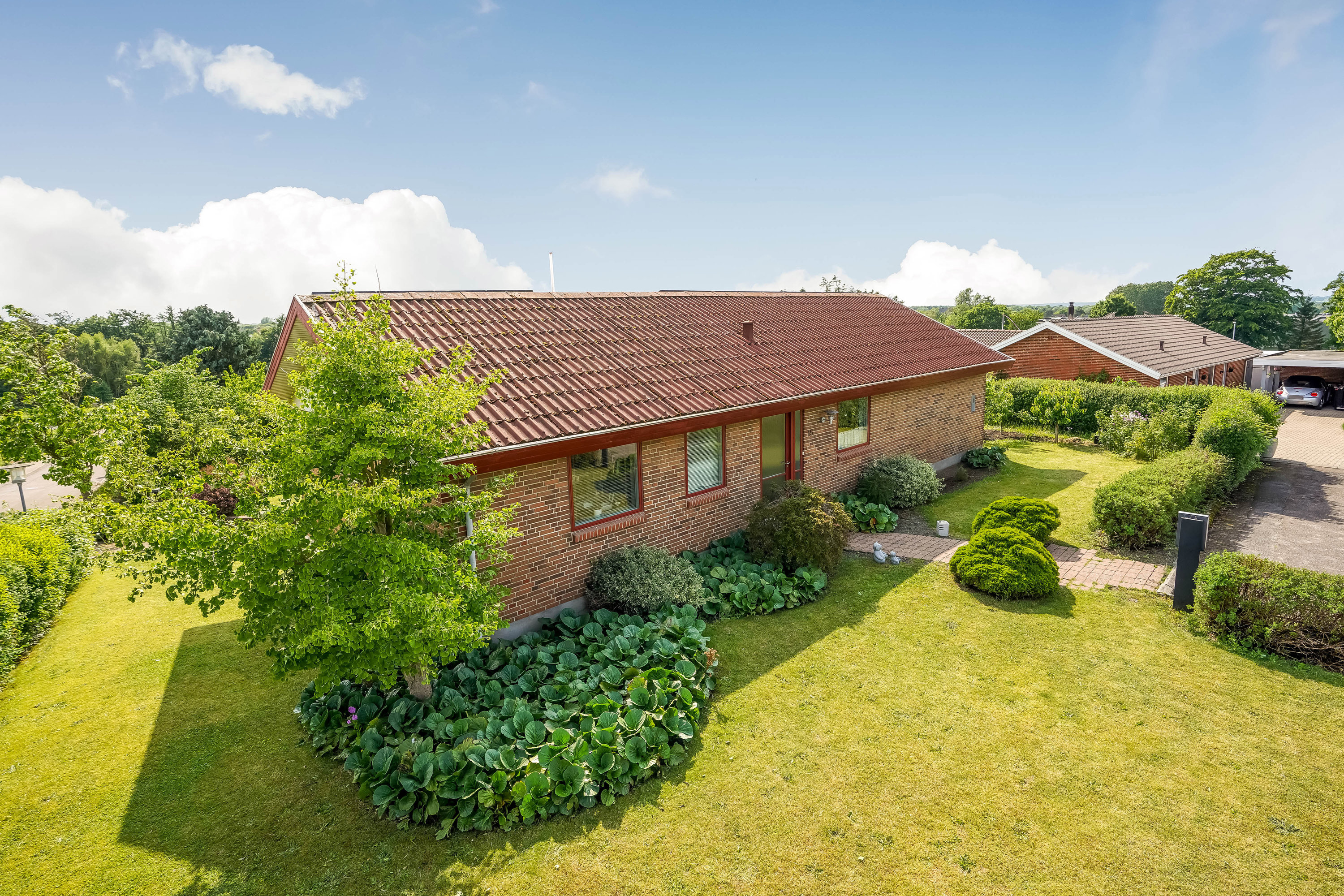 Fremhævet ejendommen billede i fuldskærmstilstand. Billede af Åbrinken 15, Dortheasminde, 7171 Uldum