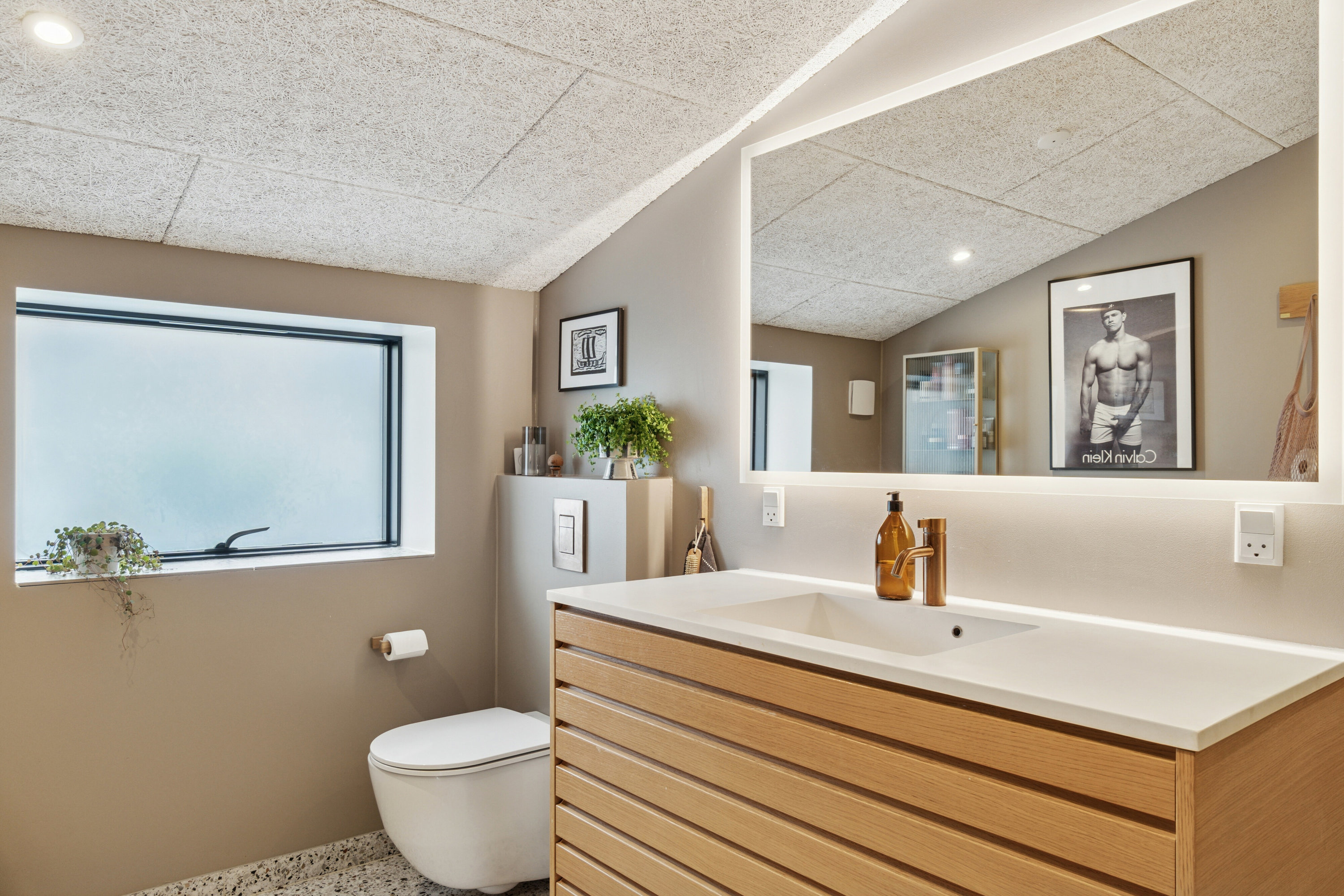 Fremhævet badeværelse billede i fuldskærmstilstand. Billede af Hamphøjvej 15, Skåde, 8270 Højbjerg