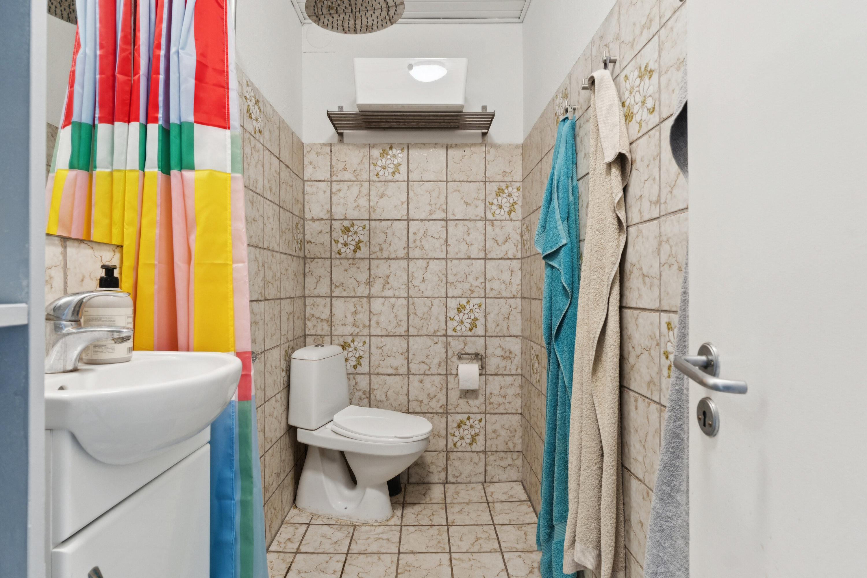 Fremhævet badeværelse billede i fuldskærmstilstand. Billede af Risingsvej 11, 5000 Odense C