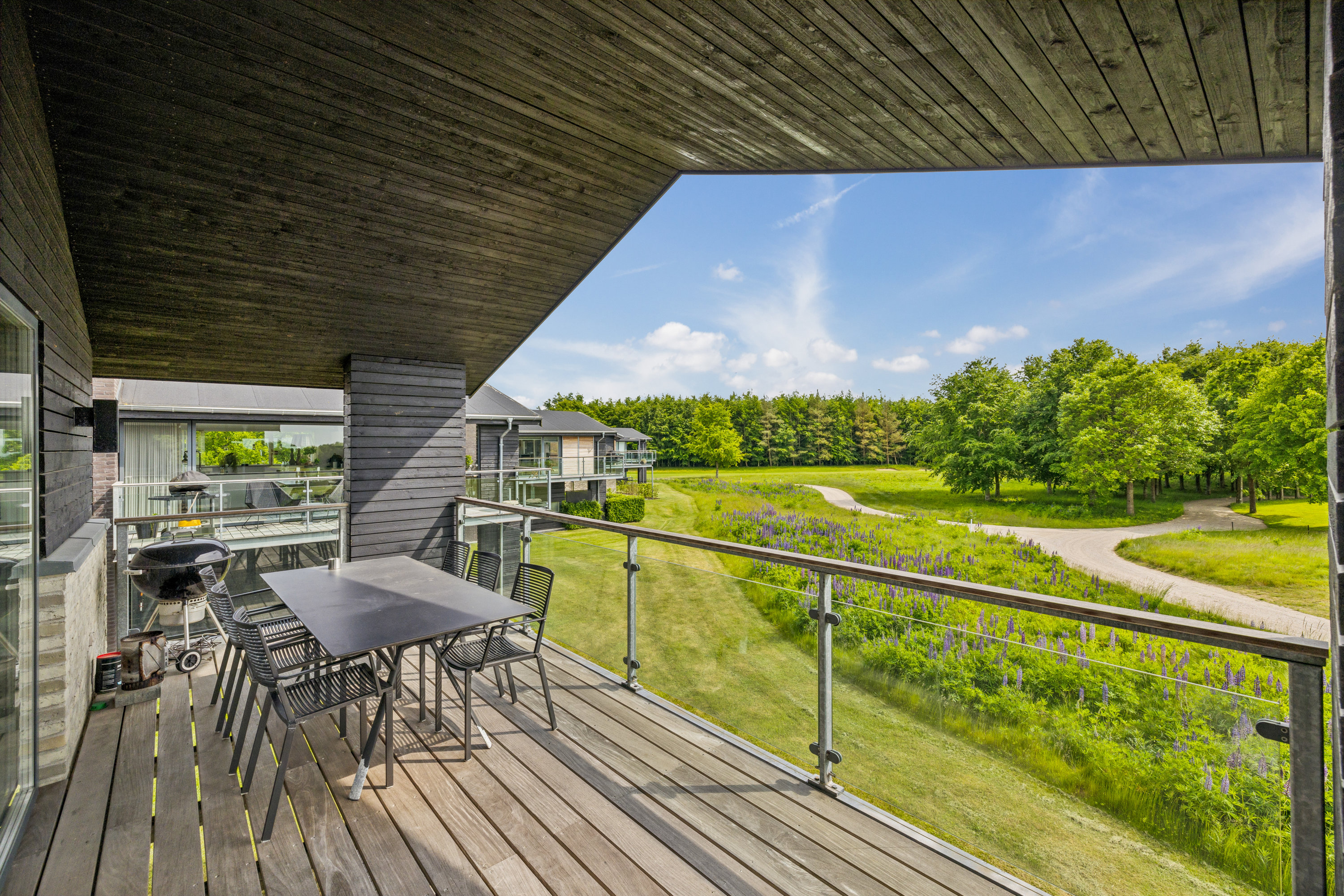 Fremhævet altan billede i fuldskærmstilstand. Billede af Lübker Allé 25, 8581 Nimtofte