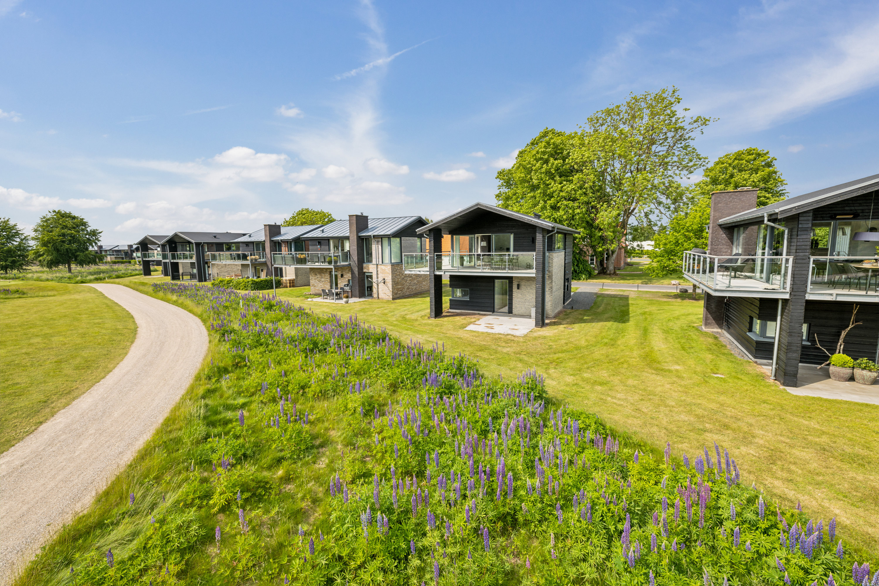 Fremhævet ejendom 1 billede i fuldskærmstilstand. Billede af Lübker Allé 25, 8581 Nimtofte