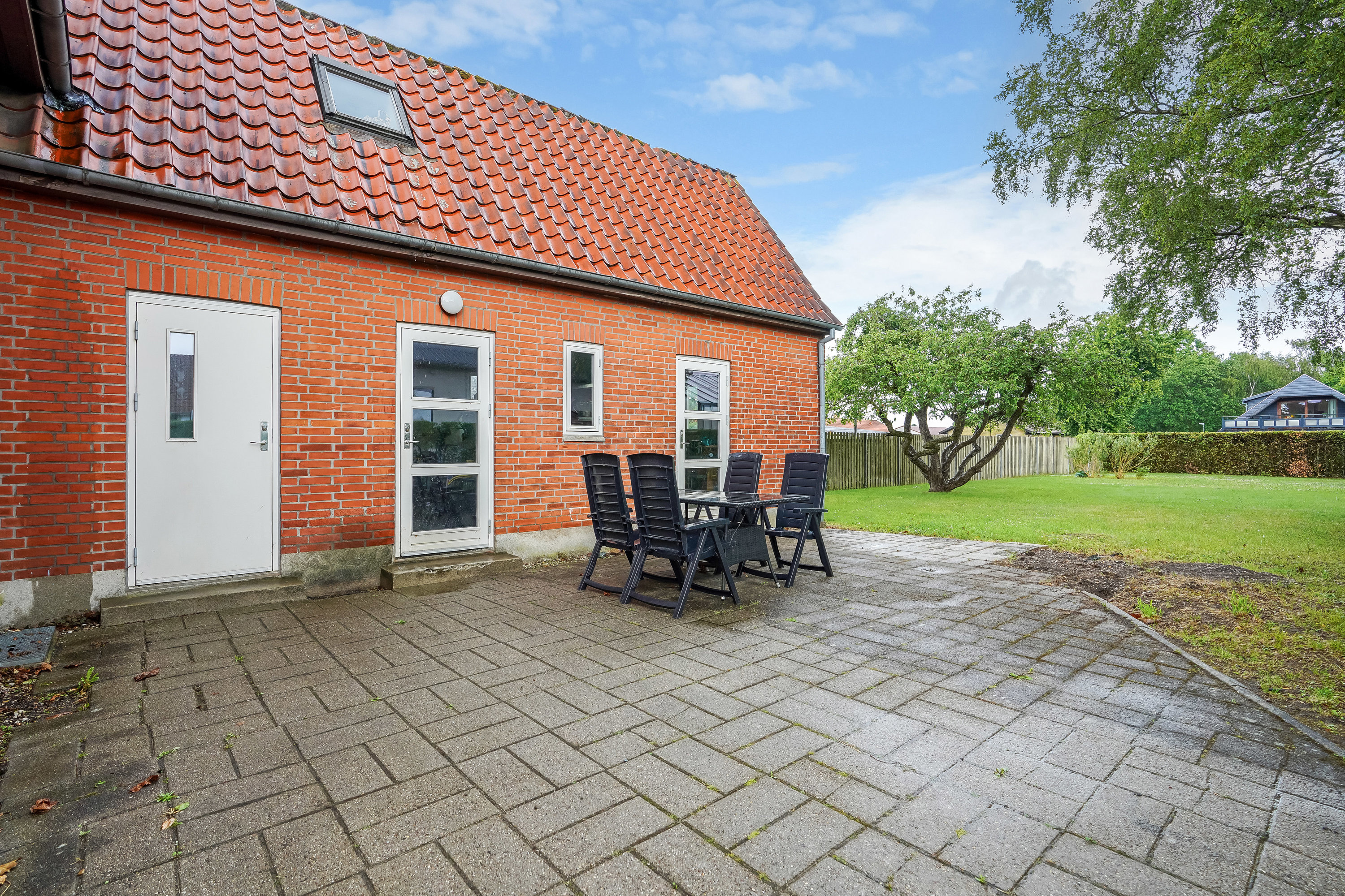 Fremhævet terrasse billede i fuldskærmstilstand. Billede af Stigevej 248, Stige, 5270 Odense N