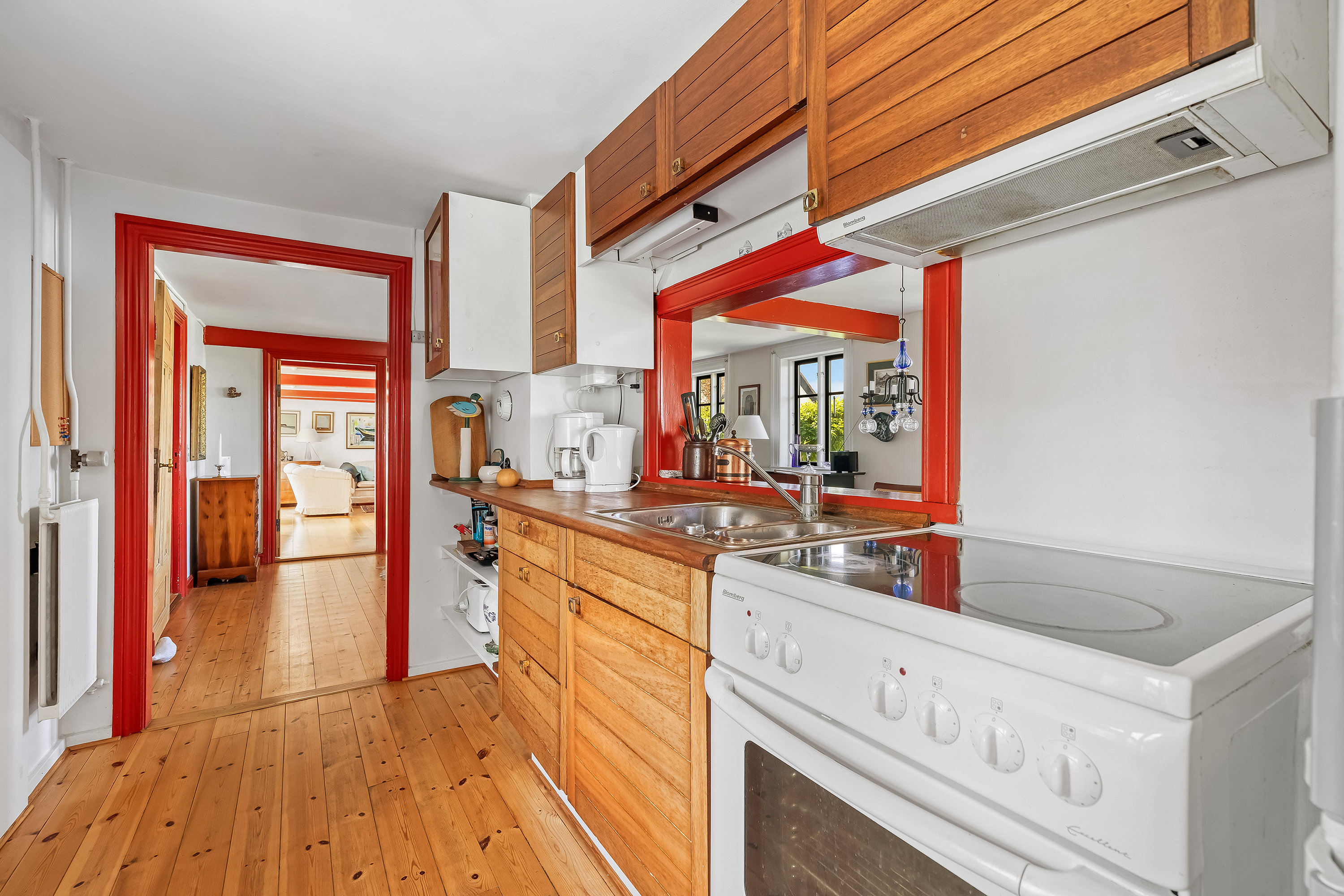 Fremhævet køkken billede i fuldskærmstilstand. Billede af Søstræde 7, 3250 Gilleleje