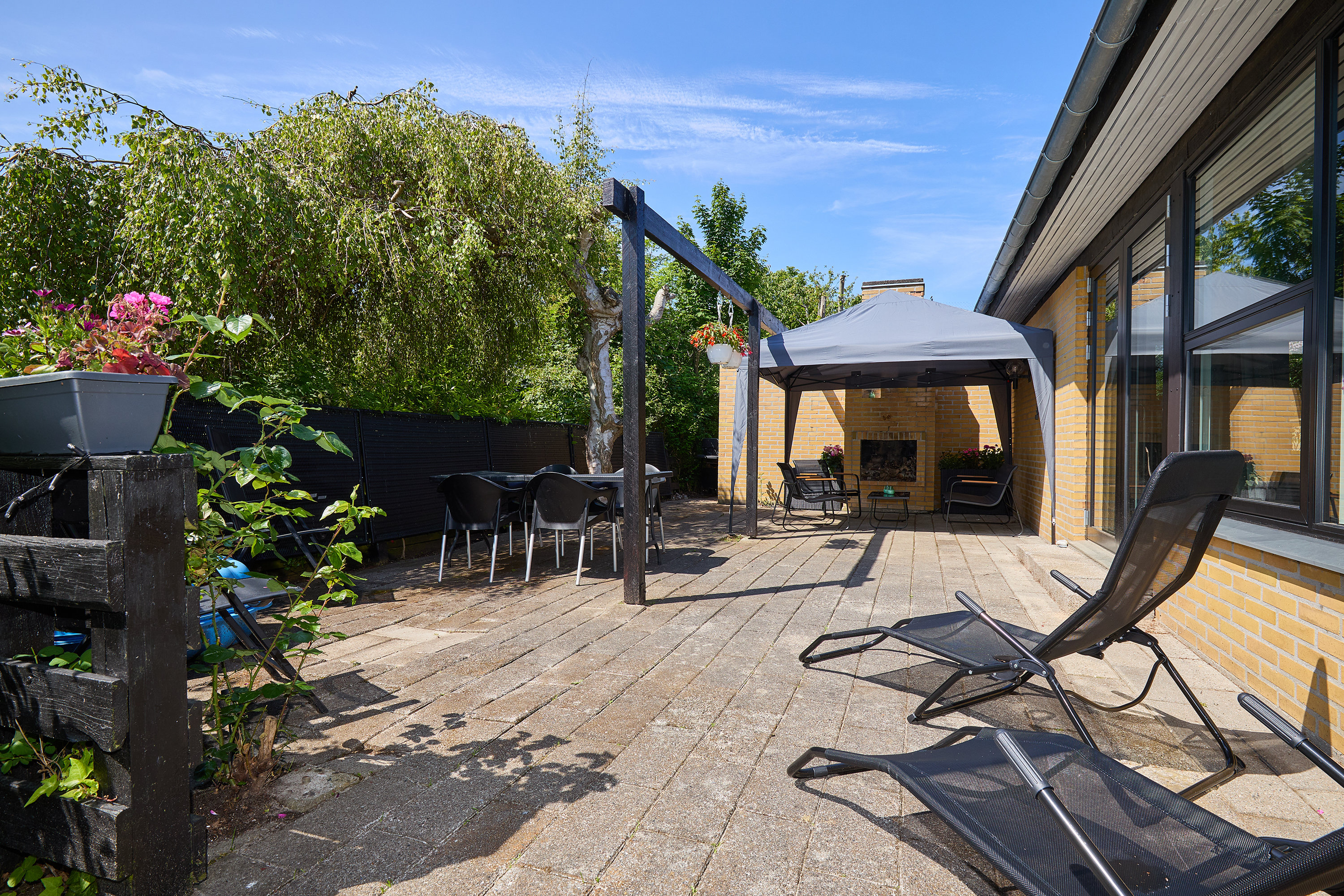 Miniaturebillede 1: terrasse. Billede af Morænevej 11, Jordhøj, 3550 Slangerup