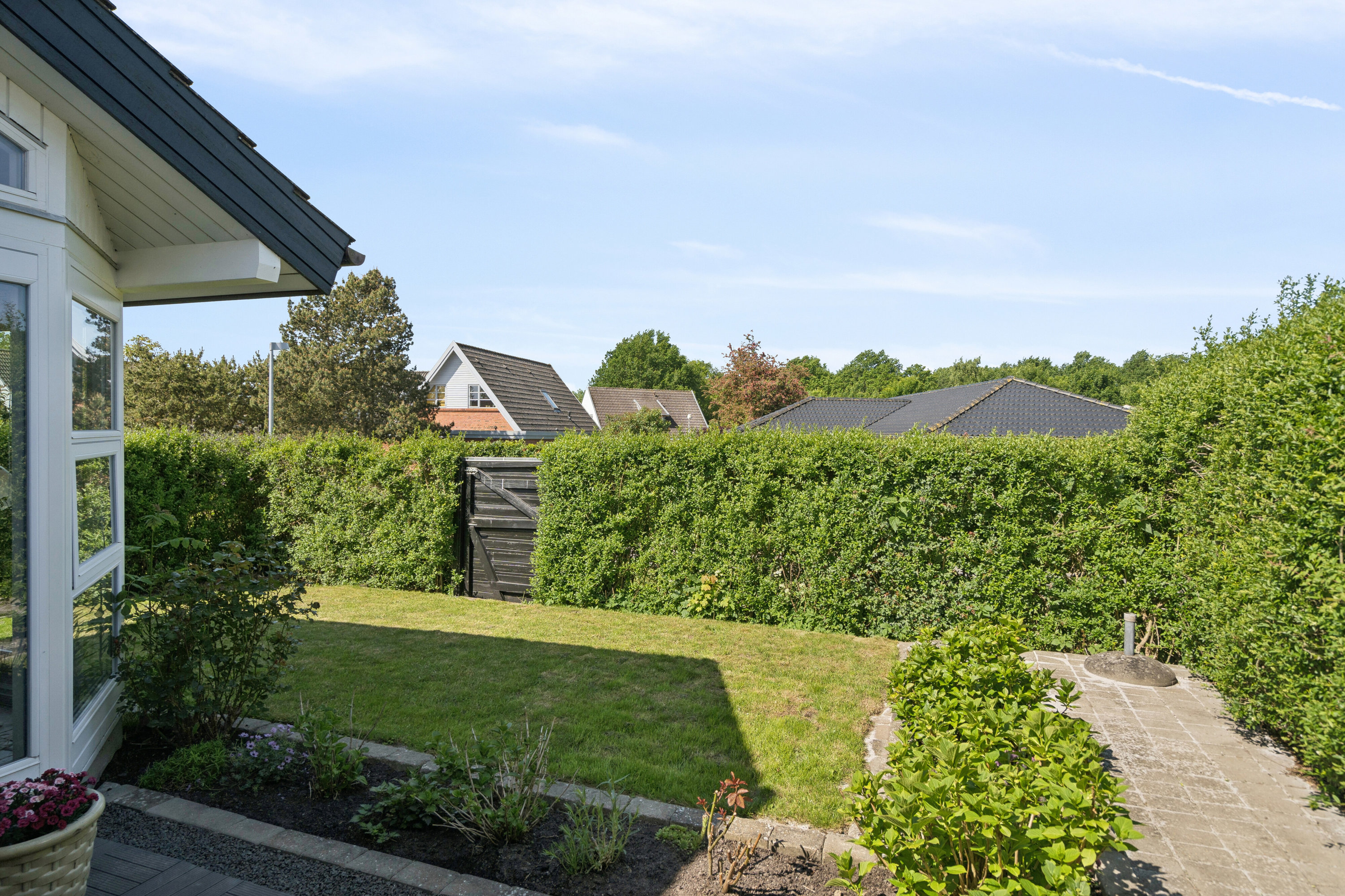 Fremhævet set fra vejen billede i fuldskærmstilstand. Billede af Tranehøjen 286, Dyrup, 5250 Odense SV