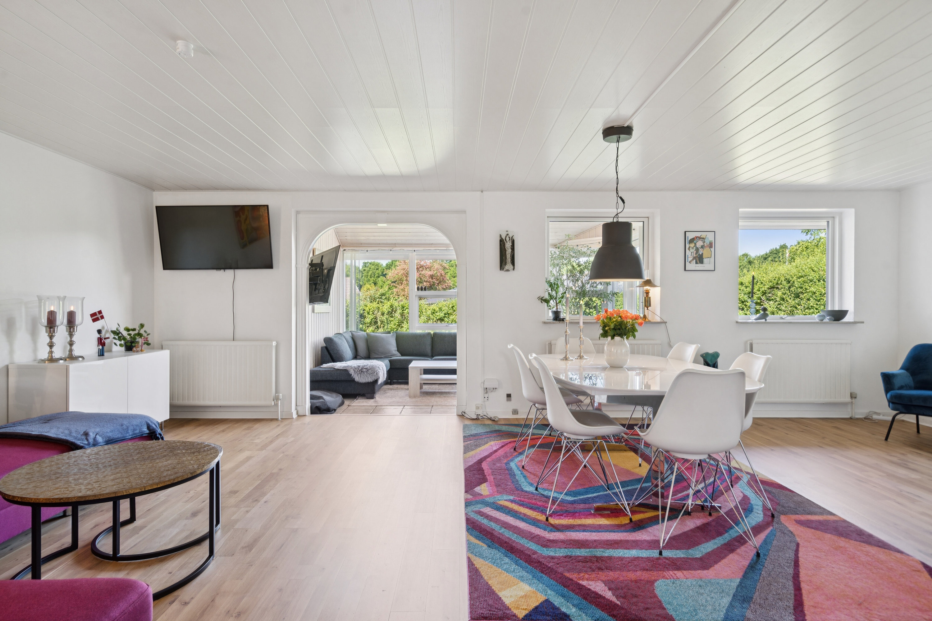 Fremhævet stue billede i fuldskærmstilstand. Billede af Tranehøjen 286, Dyrup, 5250 Odense SV