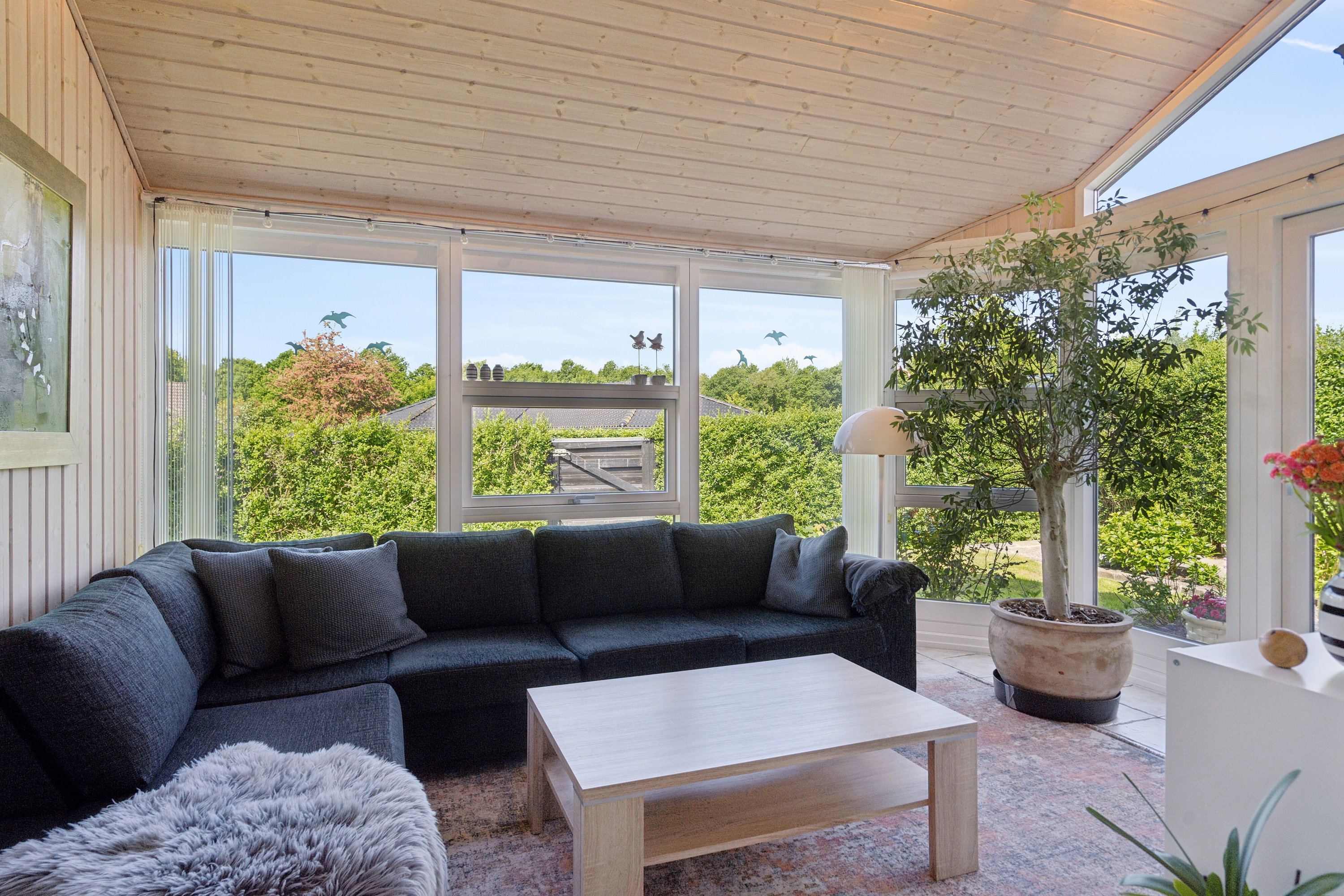 Fremhævet stue billede i fuldskærmstilstand. Billede af Tranehøjen 286, Dyrup, 5250 Odense SV