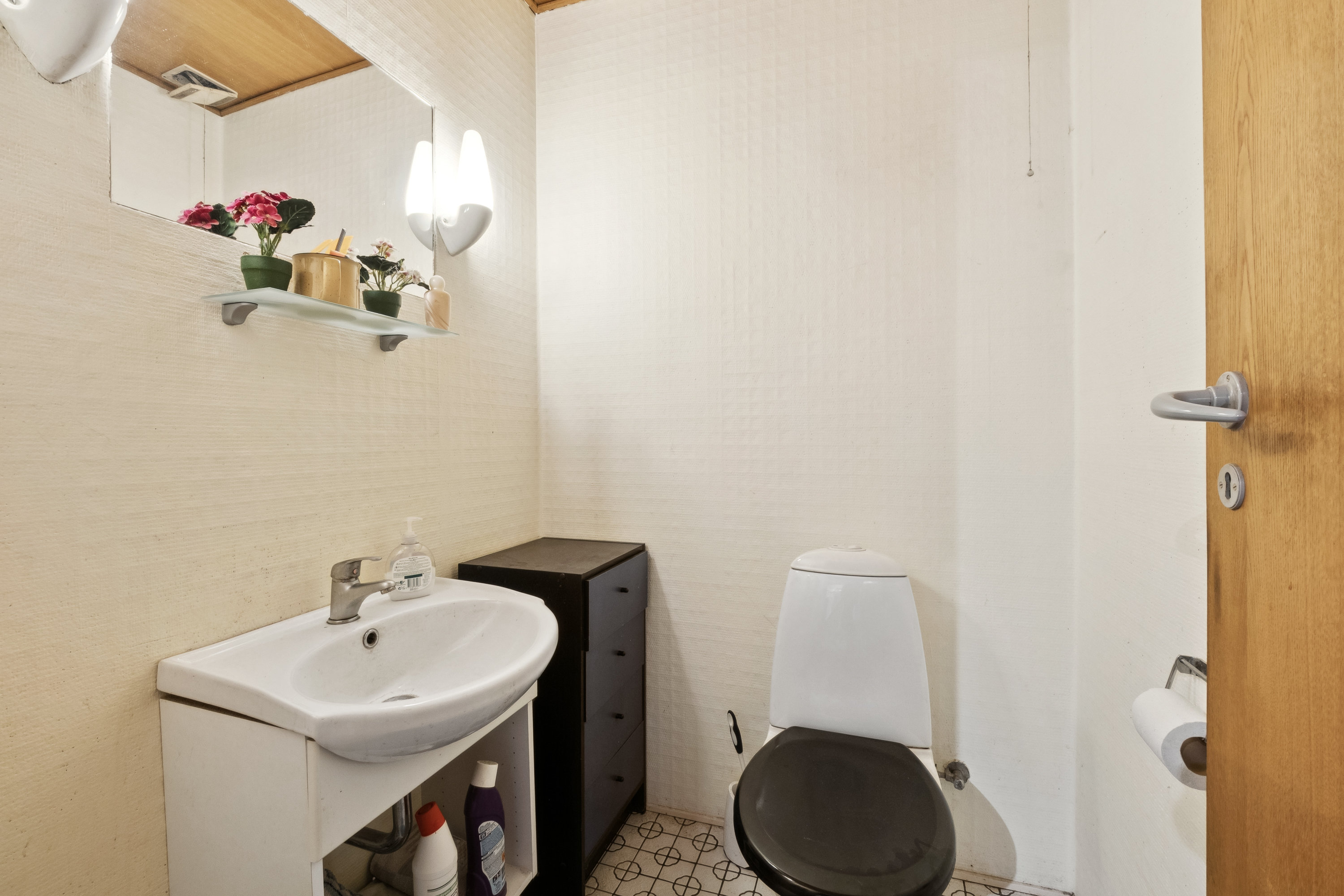 Fremhævet badeværelse billede i fuldskærmstilstand. Billede af Solgårdsvej 15, Fly, 7800 Skive