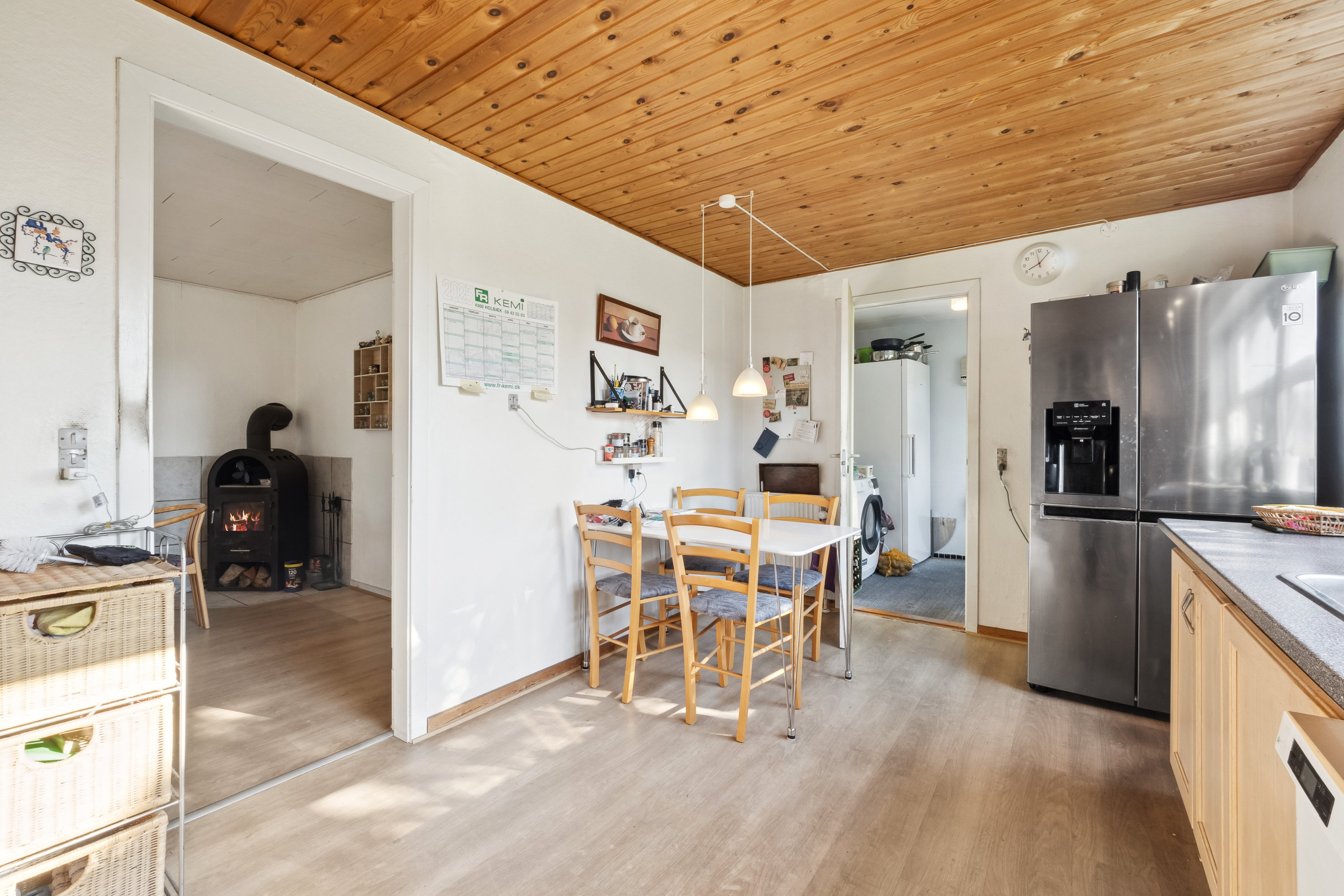 Fremhævet køkken billede i fuldskærmstilstand. Billede af Solgårdsvej 15, Fly, 7800 Skive