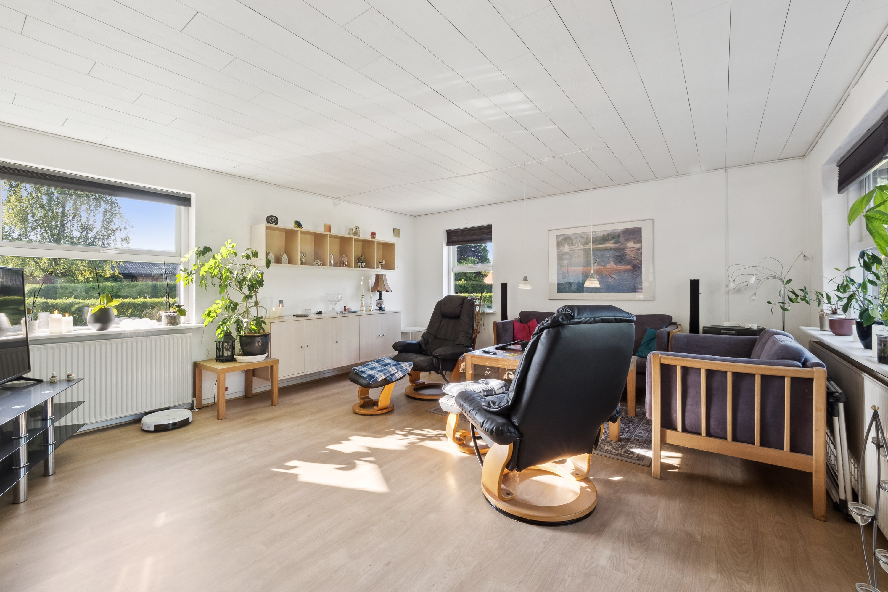 Fremhævet stue billede i fuldskærmstilstand. Billede af Solgårdsvej 15, Fly, 7800 Skive