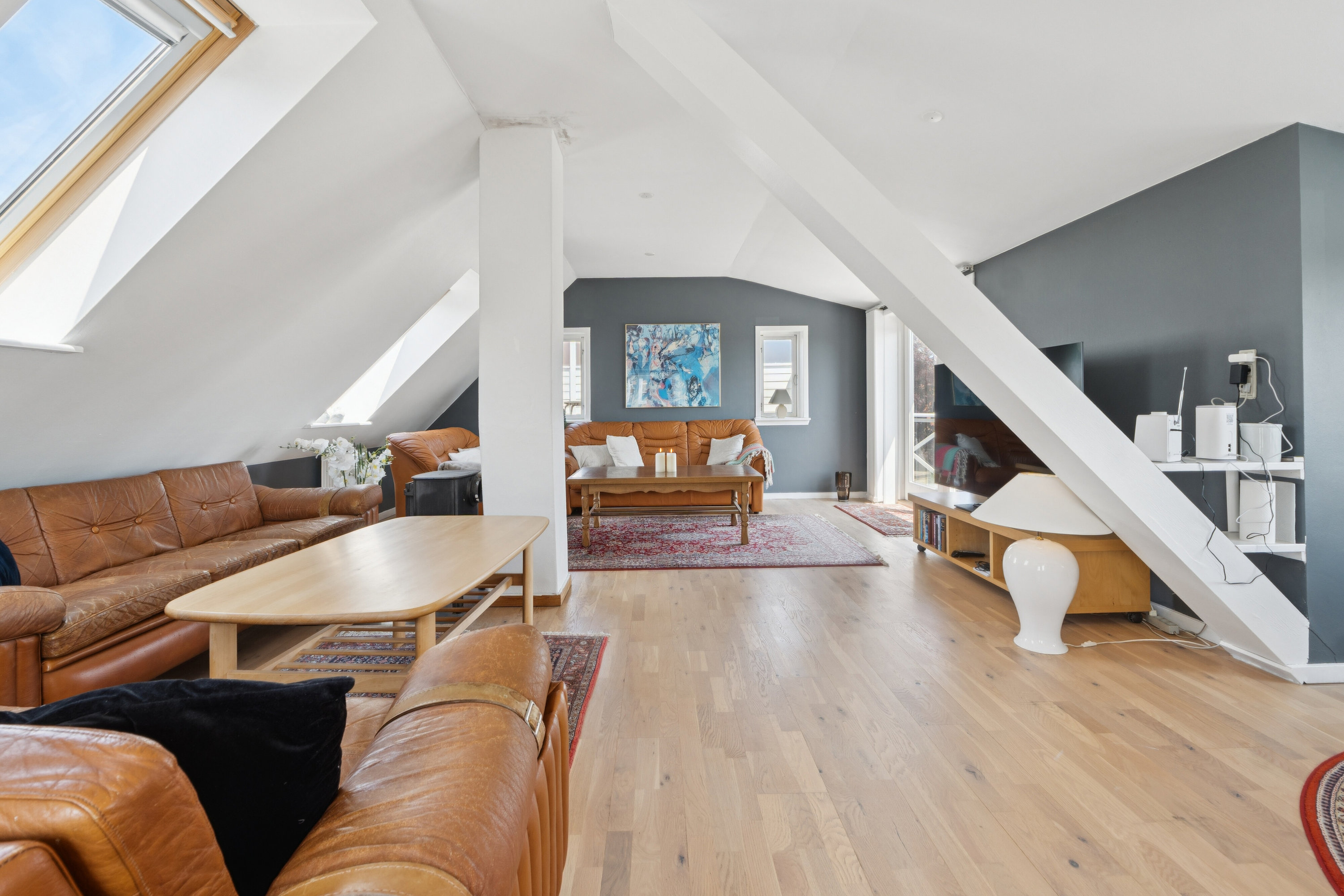 Fremhævet stue billede i fuldskærmstilstand. Billede af Spodsbjergvej 323, Spodsbjerg, 5900 Rudkøbing