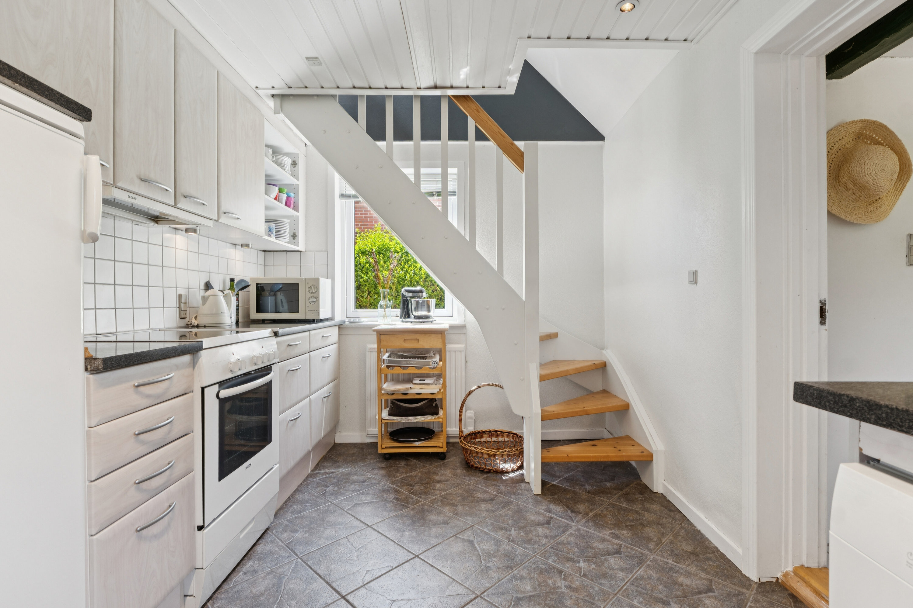 Fremhævet køkken billede i fuldskærmstilstand. Billede af Spodsbjergvej 323, Spodsbjerg, 5900 Rudkøbing