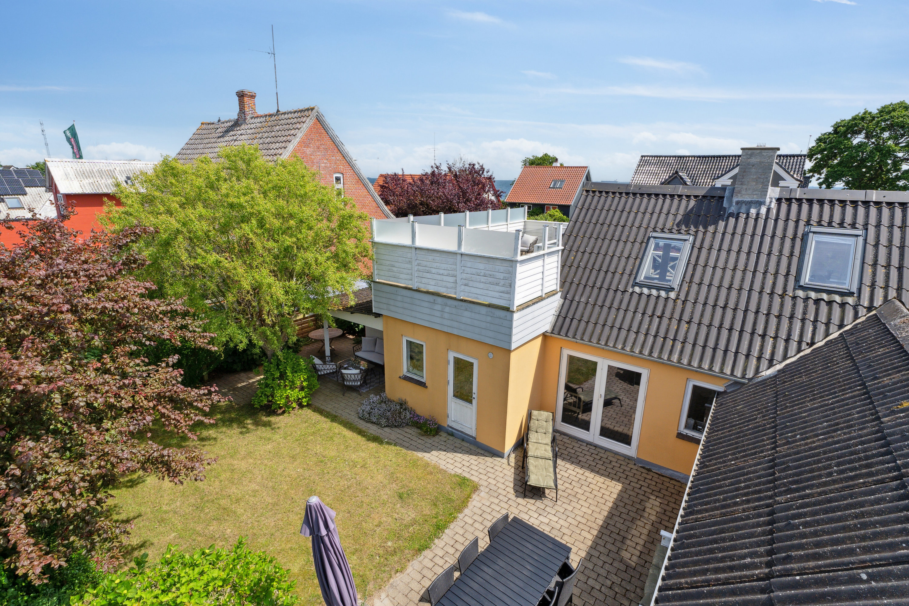 Miniaturebillede 1: set fra vejen. Billede af Spodsbjergvej 323, Spodsbjerg, 5900 Rudkøbing