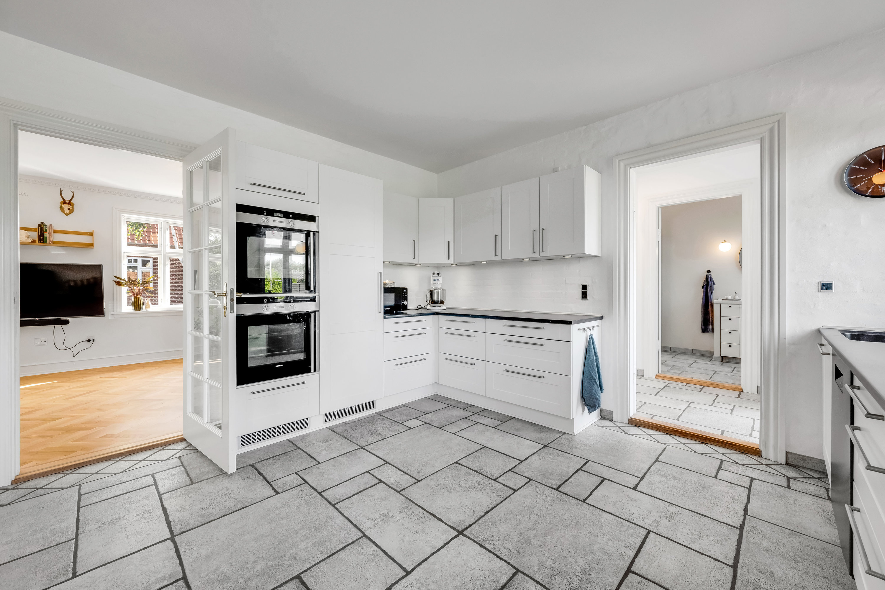 Fremhævet køkken billede i fuldskærmstilstand. Billede af Kongevej 8, 6900 Skjern