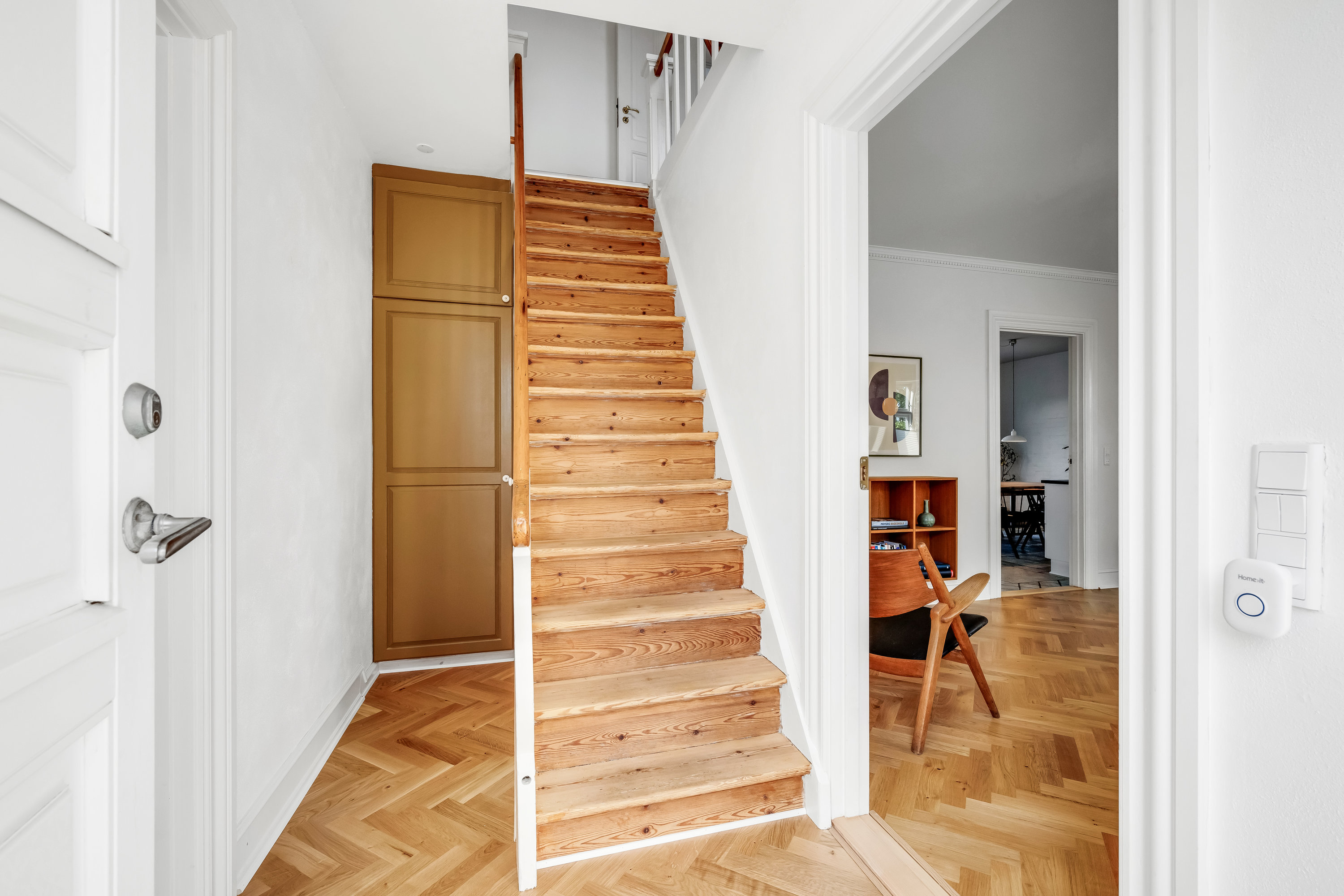 Fremhævet trappe billede i fuldskærmstilstand. Billede af Kongevej 8, 6900 Skjern