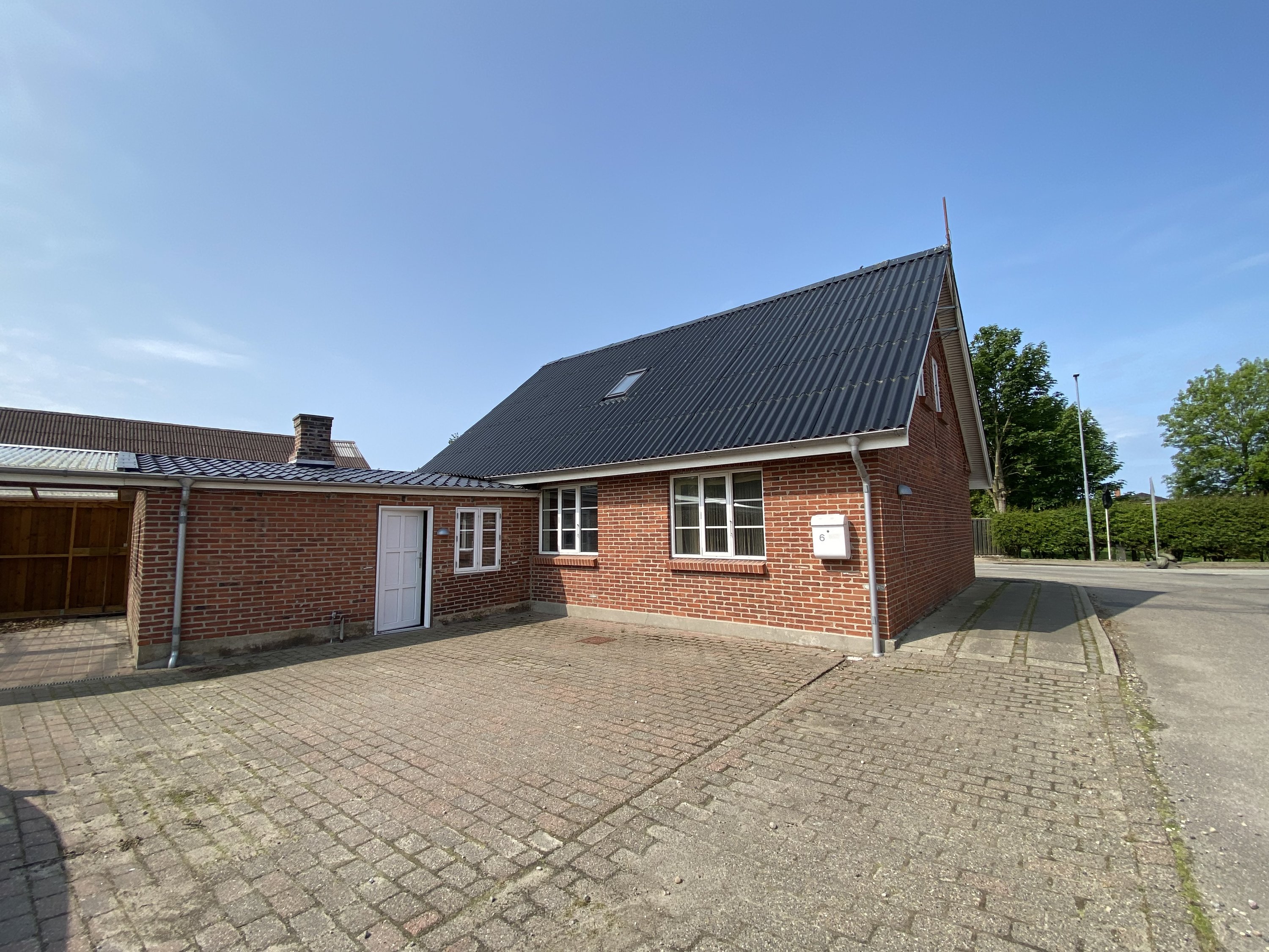 Fremhævet  billede i fuldskærmstilstand. Billede af Bjerregårdvej 6, Stadil, 6980 Tim