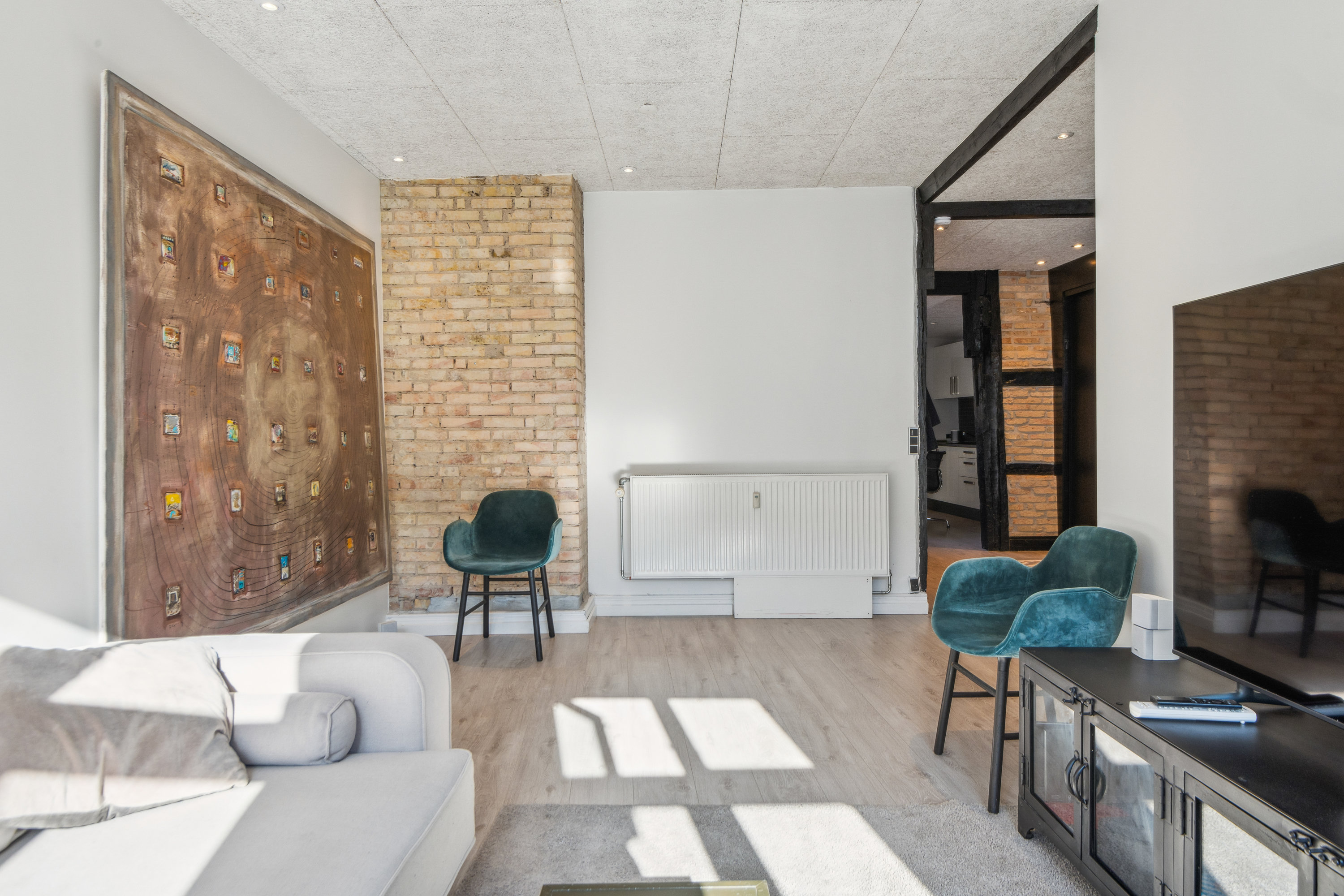 Fremhævet stue billede i fuldskærmstilstand. Billede af Vesterå 7, 1. th., 9000 Aalborg