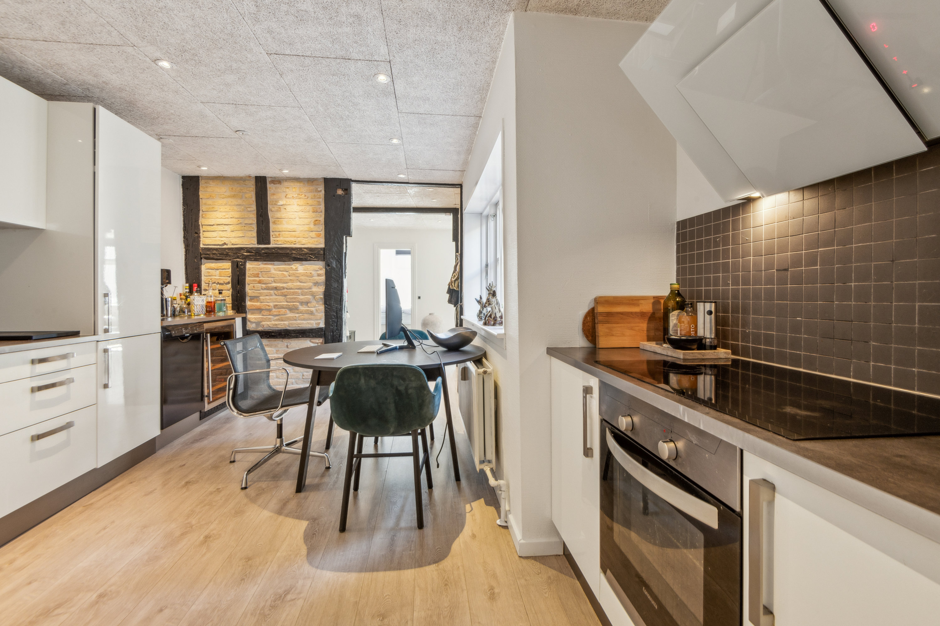 Fremhævet køkken billede i fuldskærmstilstand. Billede af Vesterå 7, 1. th., 9000 Aalborg