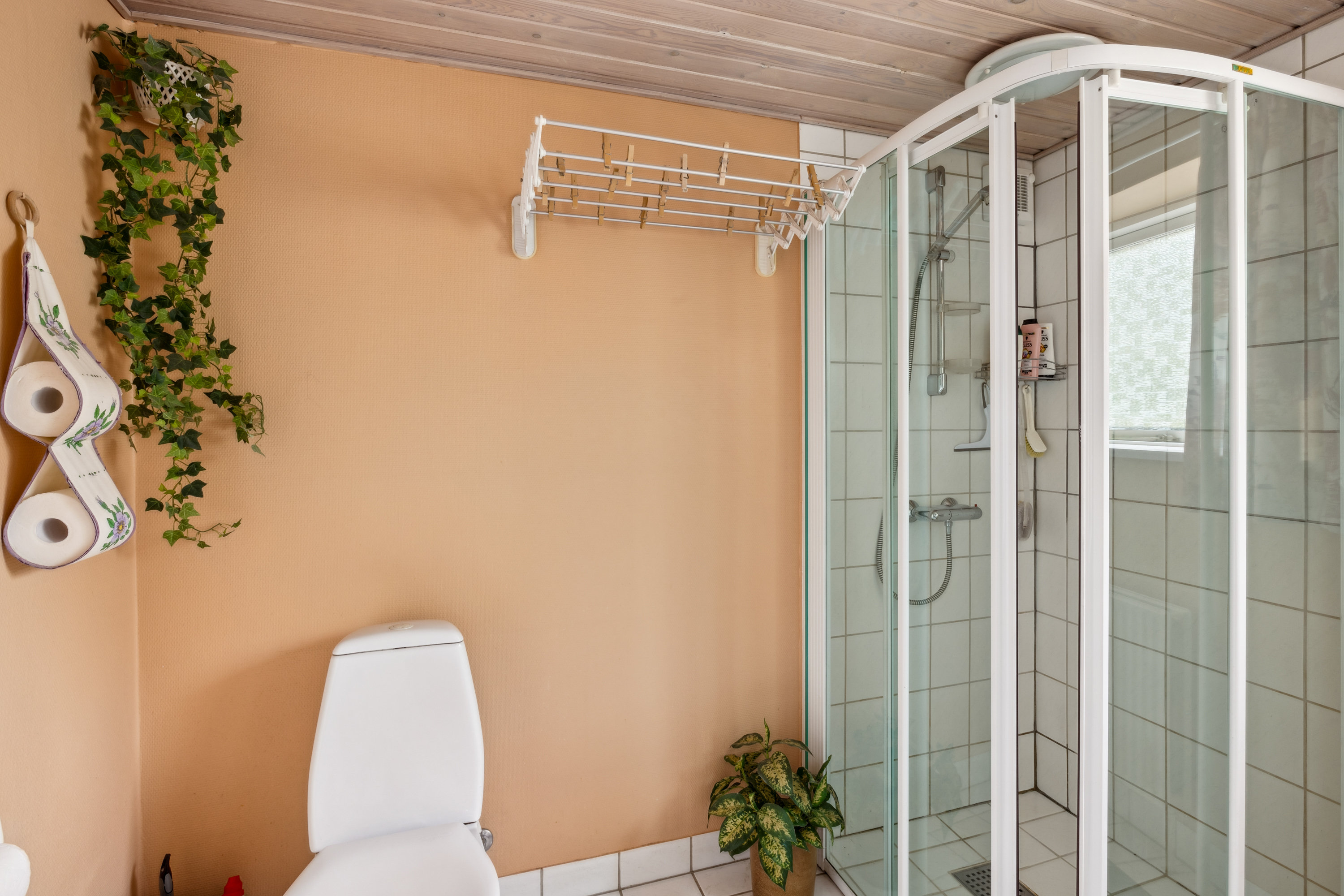 Fremhævet badeværelse billede i fuldskærmstilstand. Billede af Lyngbyvej 87, 8570 Trustrup