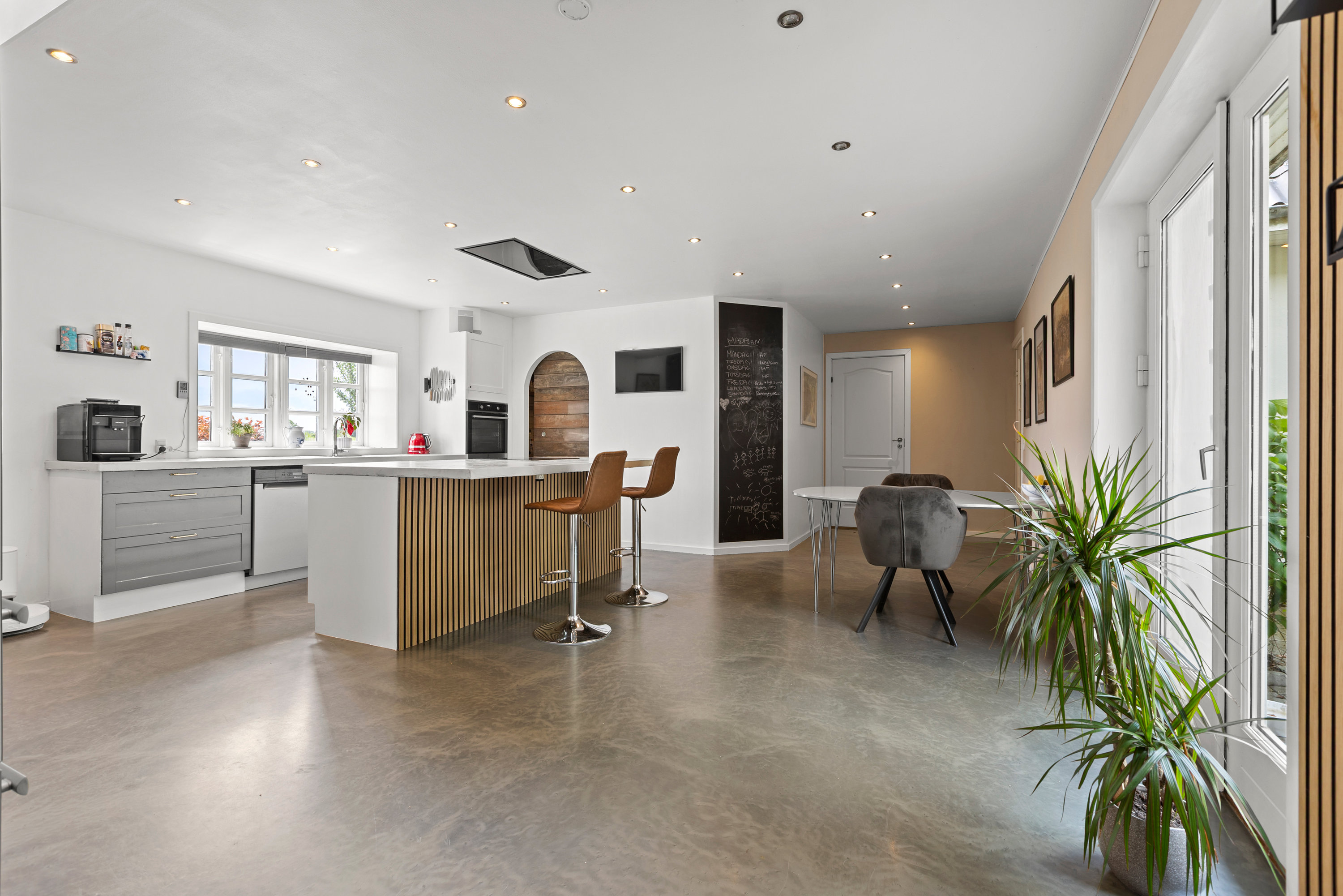 Fremhævet køkken billede i fuldskærmstilstand. Billede af Ødemarksvej 5, Flinterup, 4180 Sorø