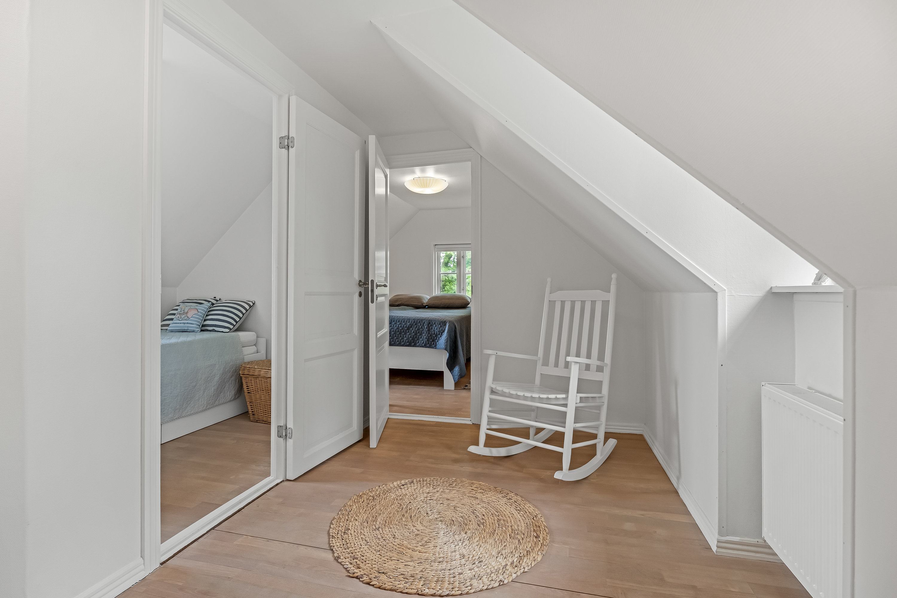 Fremhævet trappe billede i fuldskærmstilstand. Billede af Ellet 1, Døllefjelde, 4990 Sakskøbing