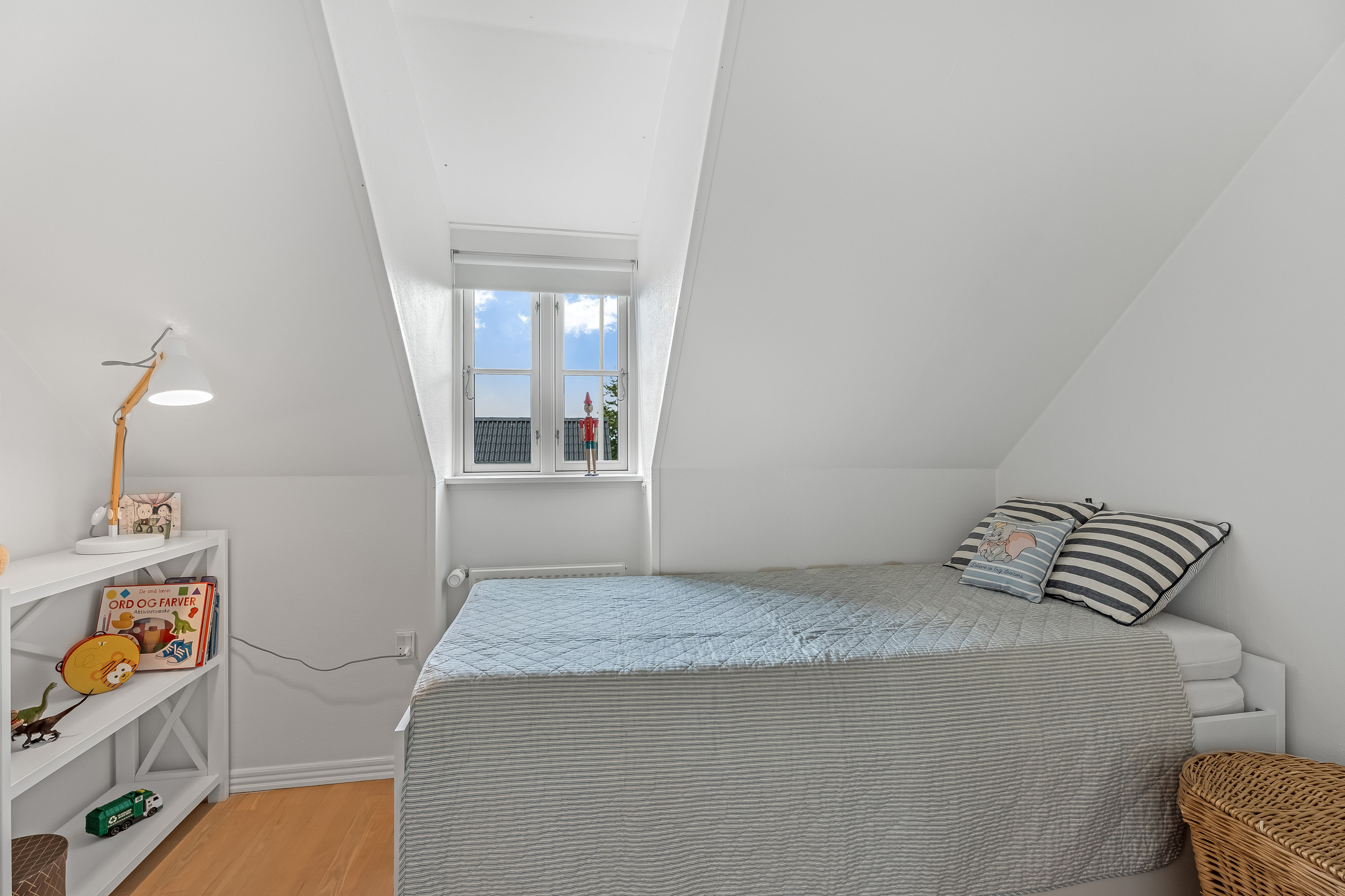 Fremhævet værelse billede i fuldskærmstilstand. Billede af Ellet 1, Døllefjelde, 4990 Sakskøbing