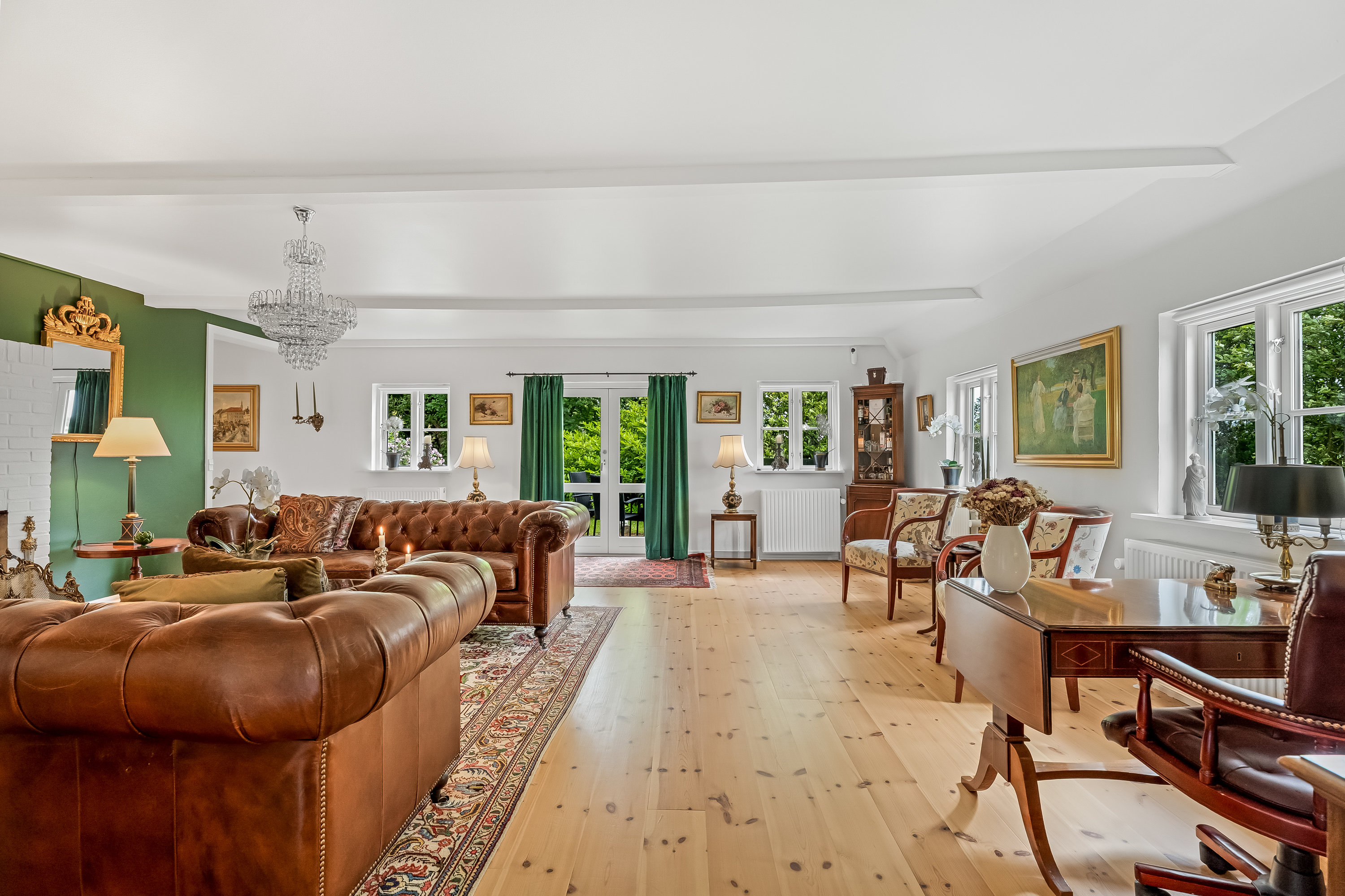 Fremhævet stue billede i fuldskærmstilstand. Billede af Ellet 1, Døllefjelde, 4990 Sakskøbing