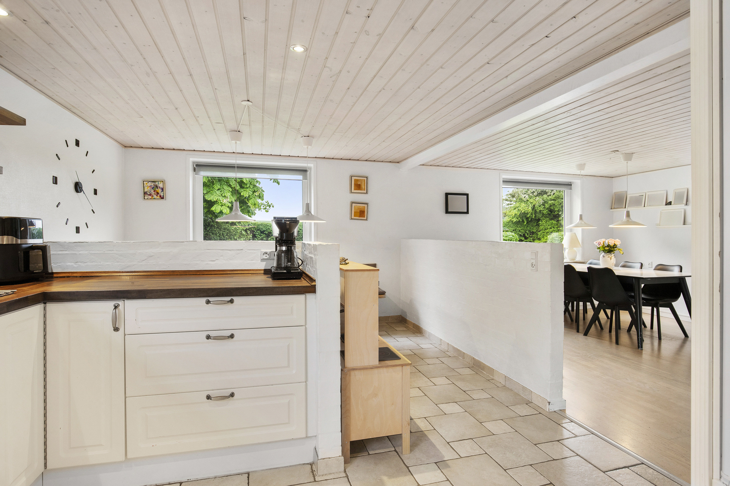 Fremhævet køkken billede i fuldskærmstilstand. Billede af Højlundsvej 47, Børglum, 9760 Vrå