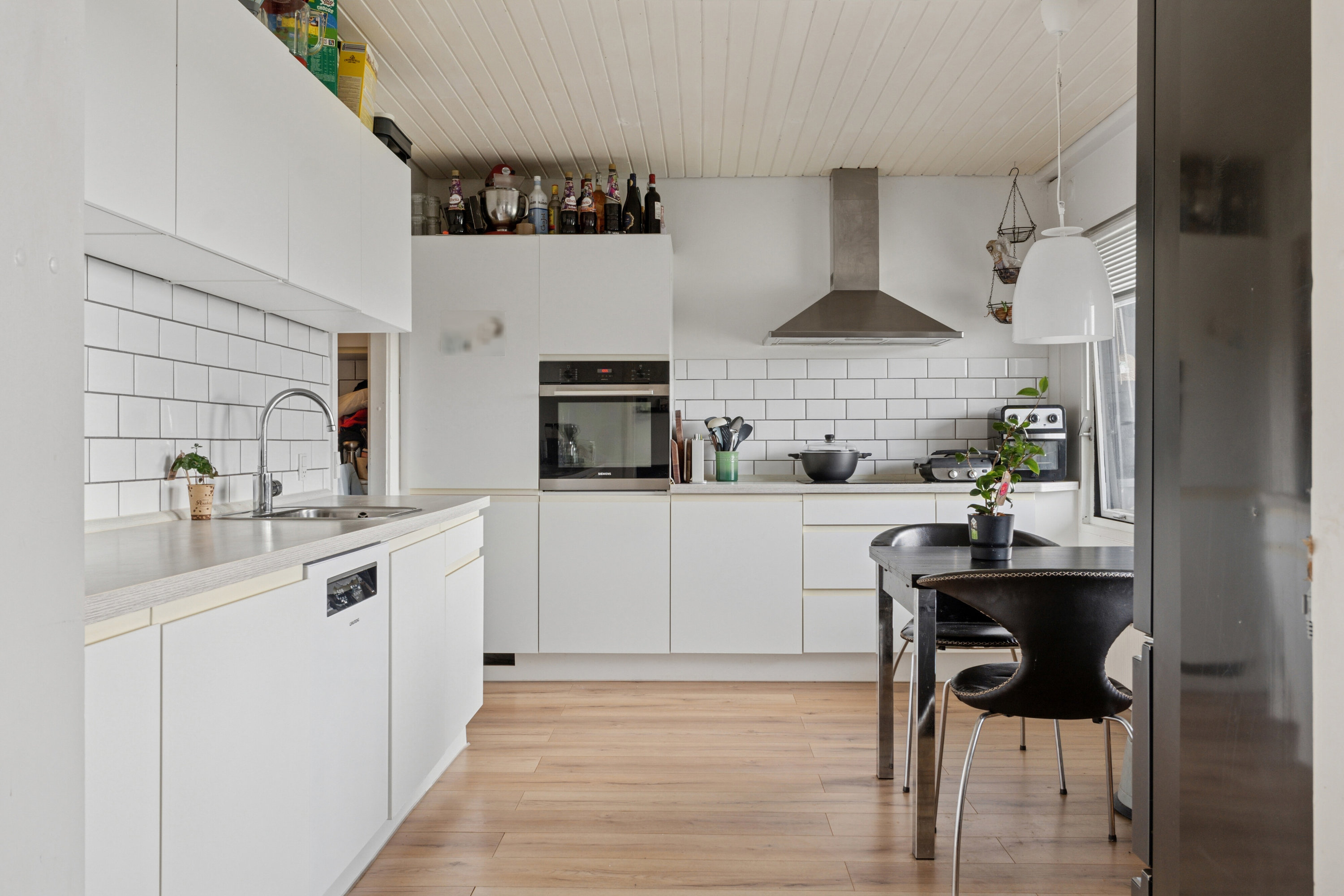 Miniaturebillede 1: køkken. Billede af Tyreengen 30, 3. th., 4220 Korsør