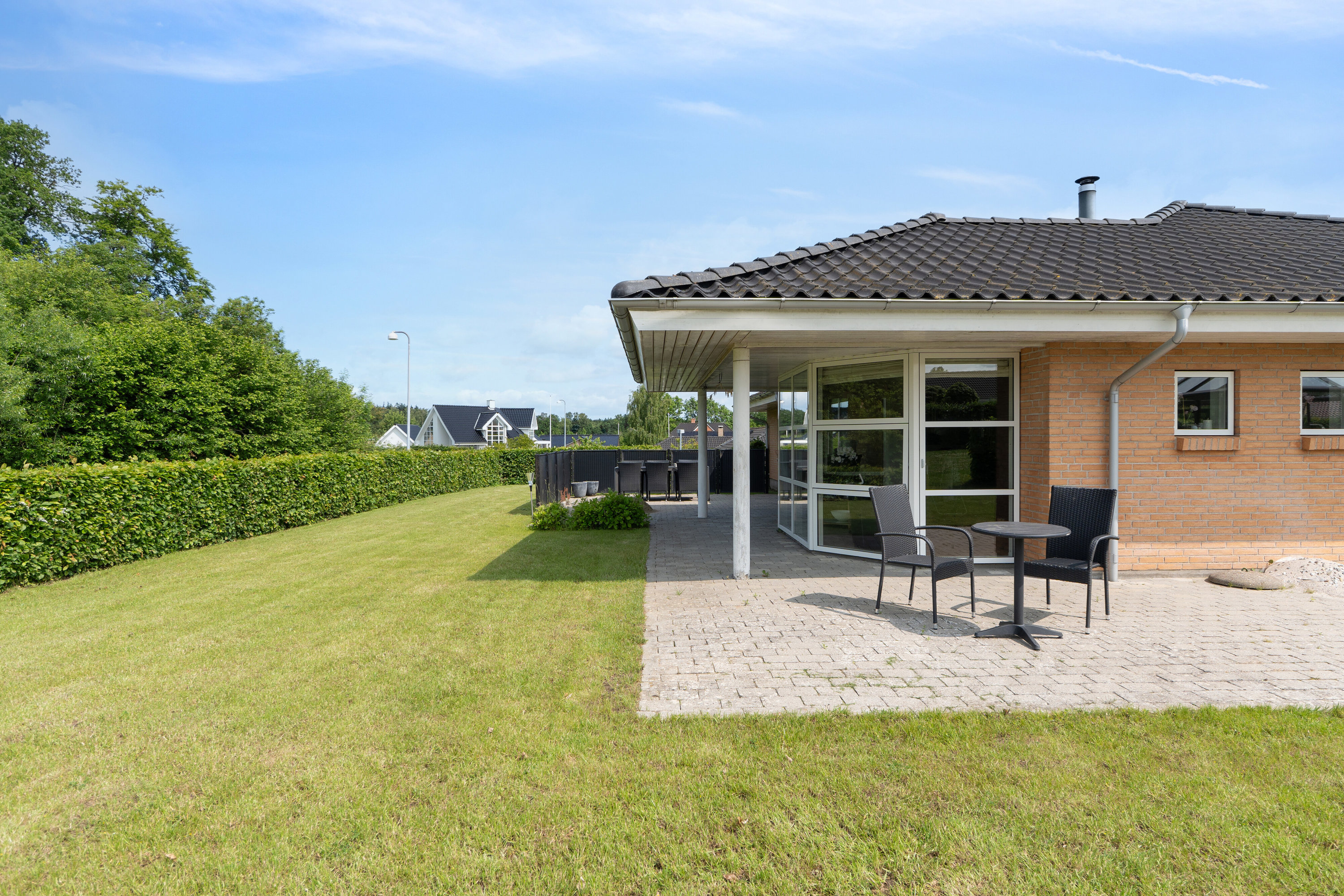 Fremhævet udendørs billede i fuldskærmstilstand. Billede af Æblehaven 7, 5462 Morud