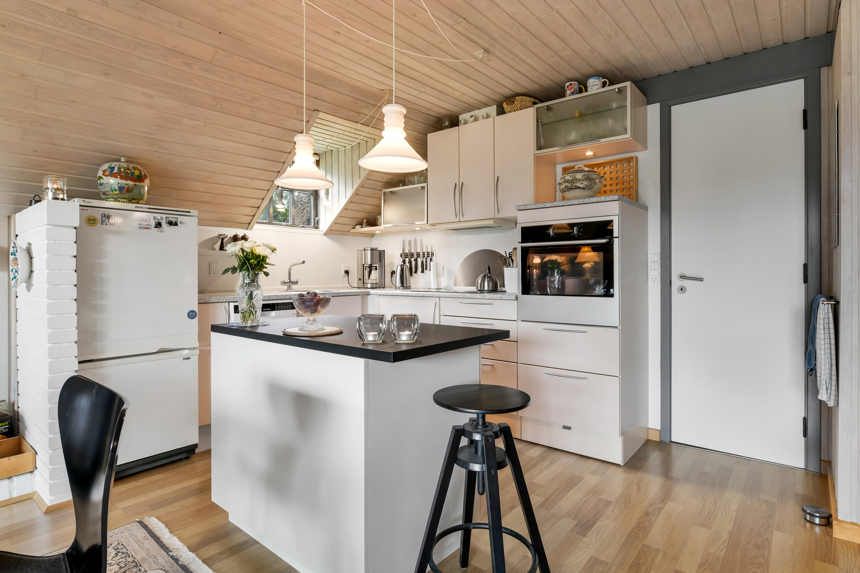 Fremhævet køkken billede i fuldskærmstilstand. Billede af Præstens Toft 4, Sønderho, 6720 Fanø