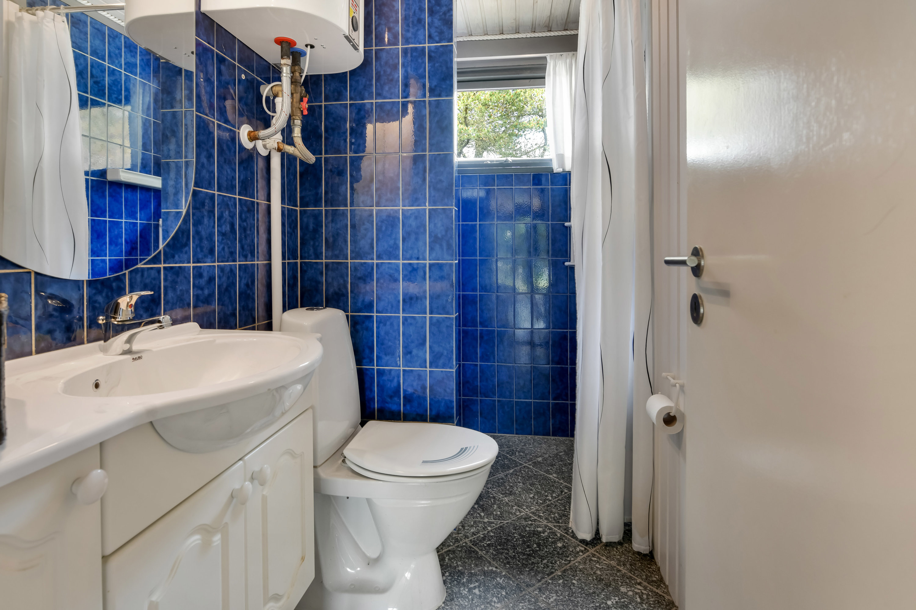 Fremhævet badeværelse billede i fuldskærmstilstand. Billede af Præstens Toft 4, Sønderho, 6720 Fanø