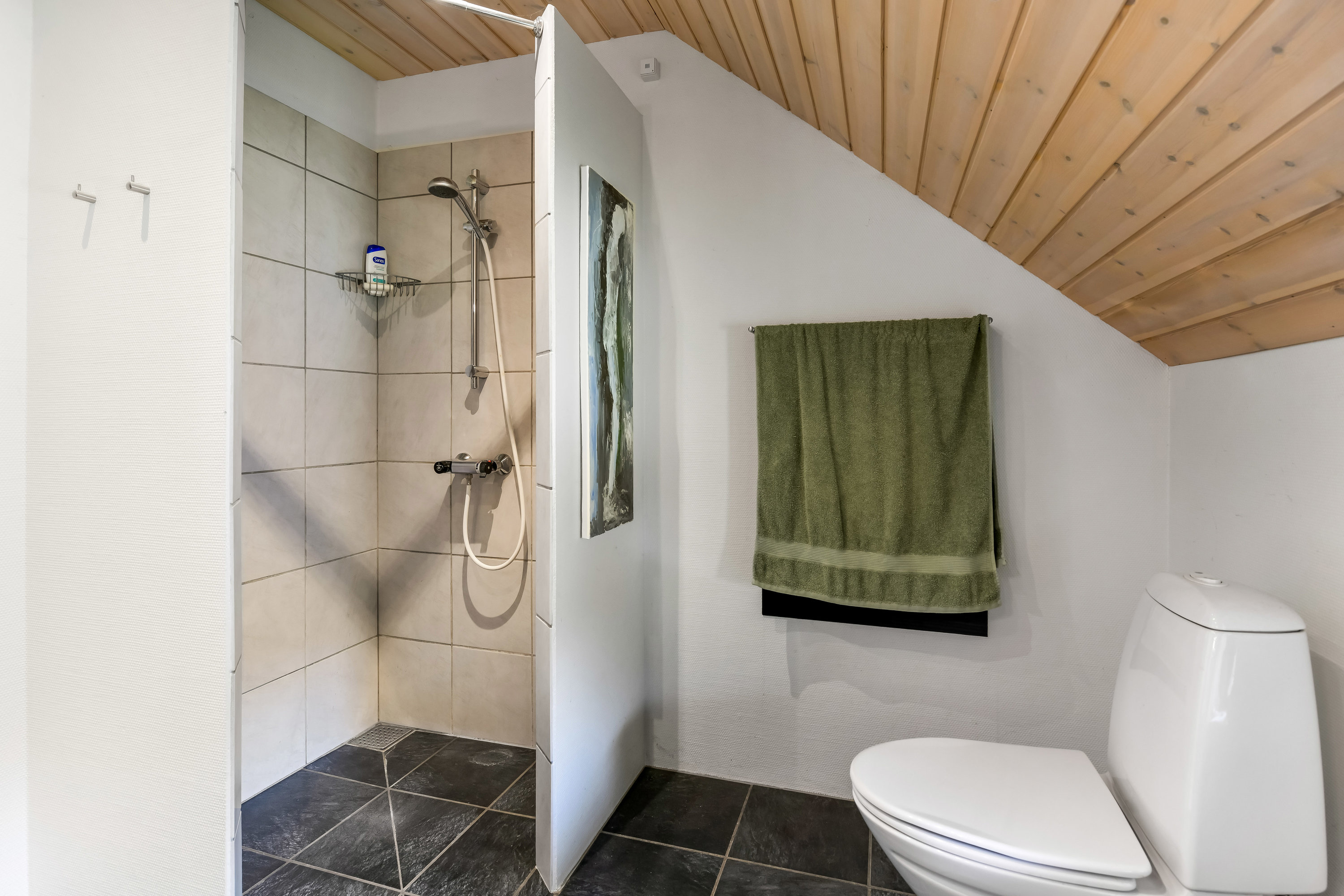 Fremhævet badeværelse billede i fuldskærmstilstand. Billede af Præstens Toft 4, Sønderho, 6720 Fanø