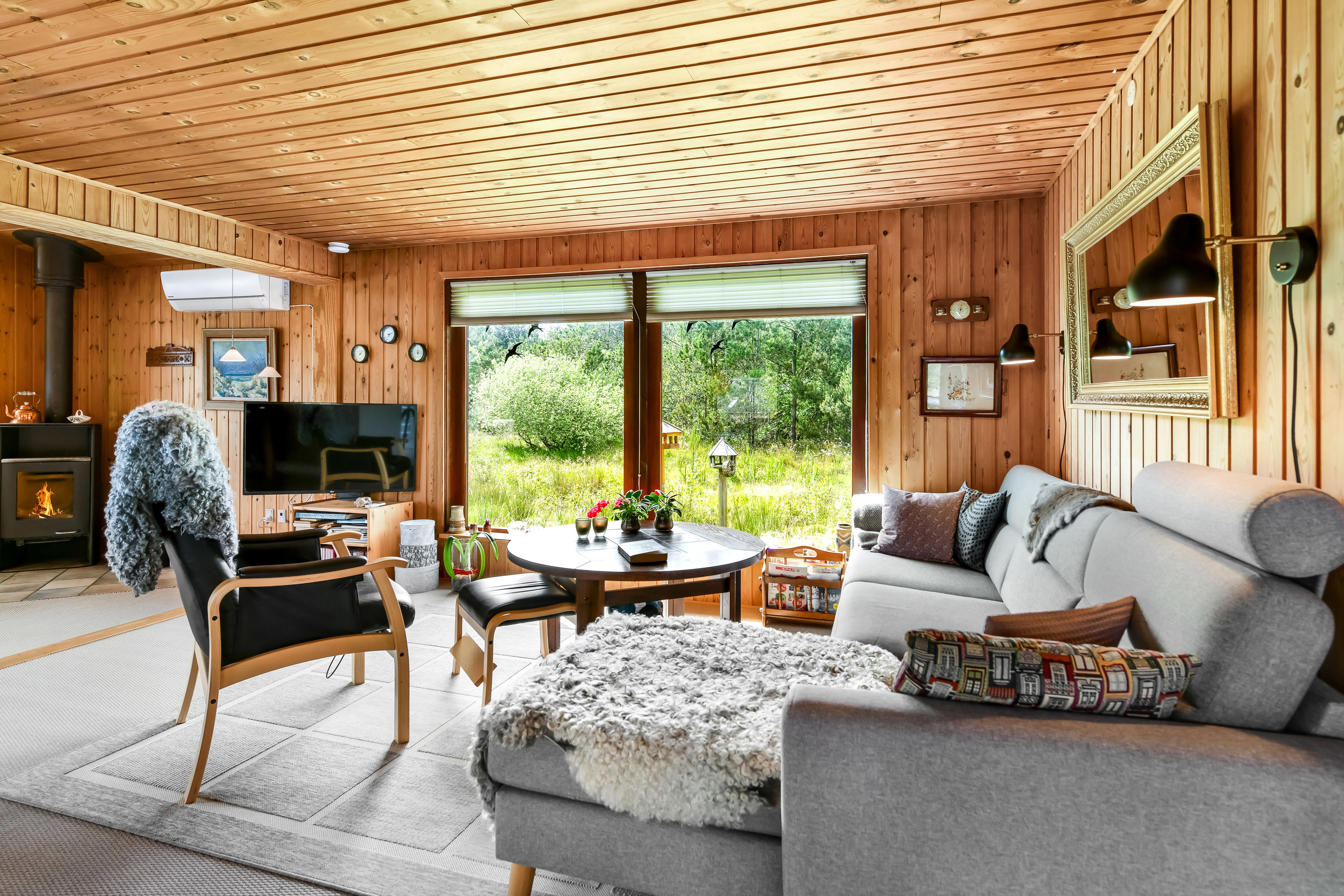 Fremhævet stue billede i fuldskærmstilstand. Billede af Vesten Sandene 48, Sønderho, 6720 Fanø